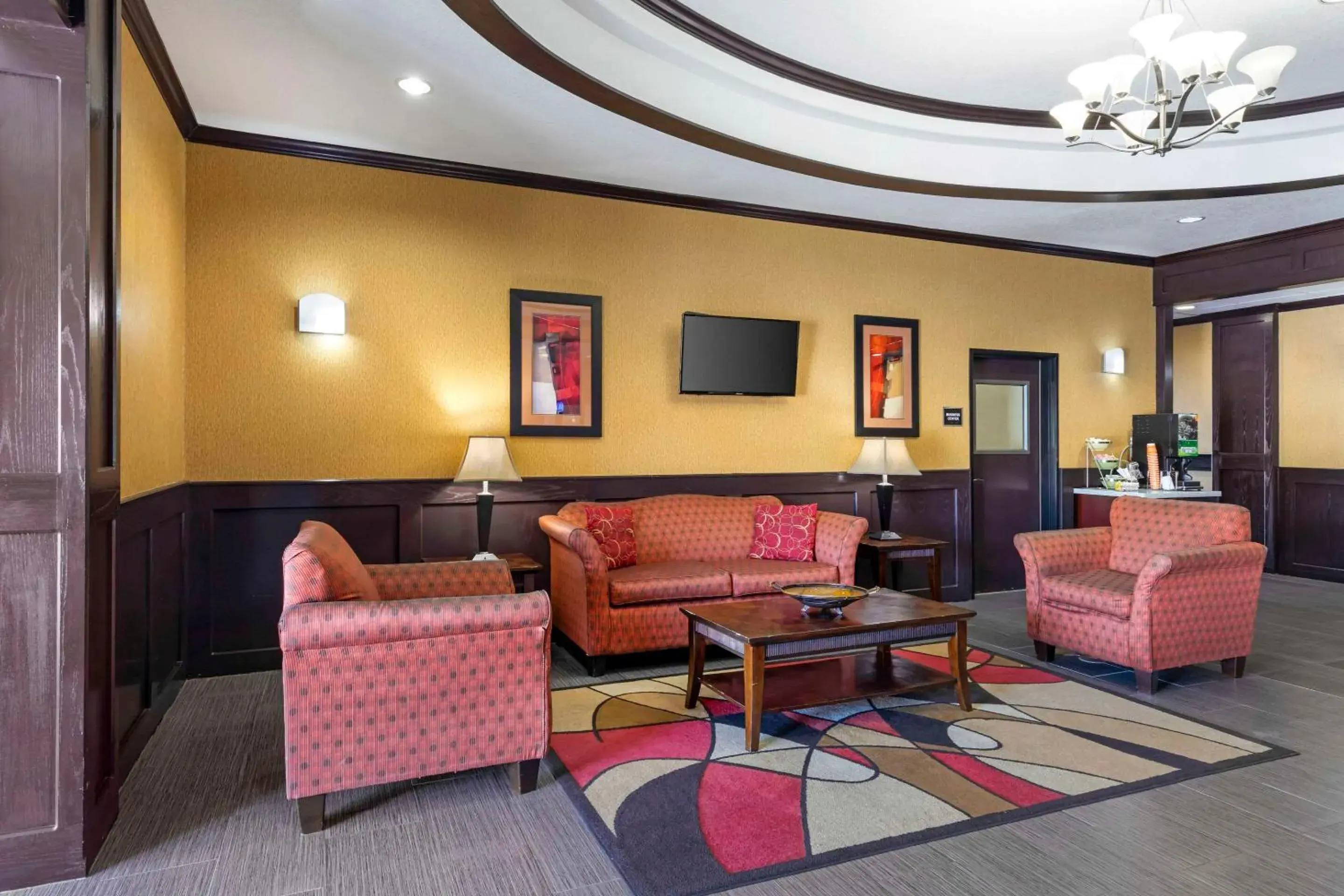 Lobby or reception in Quality Inn and Suites Groesbeck Lobby or reception in Quality Inn and Suites Groesbeck