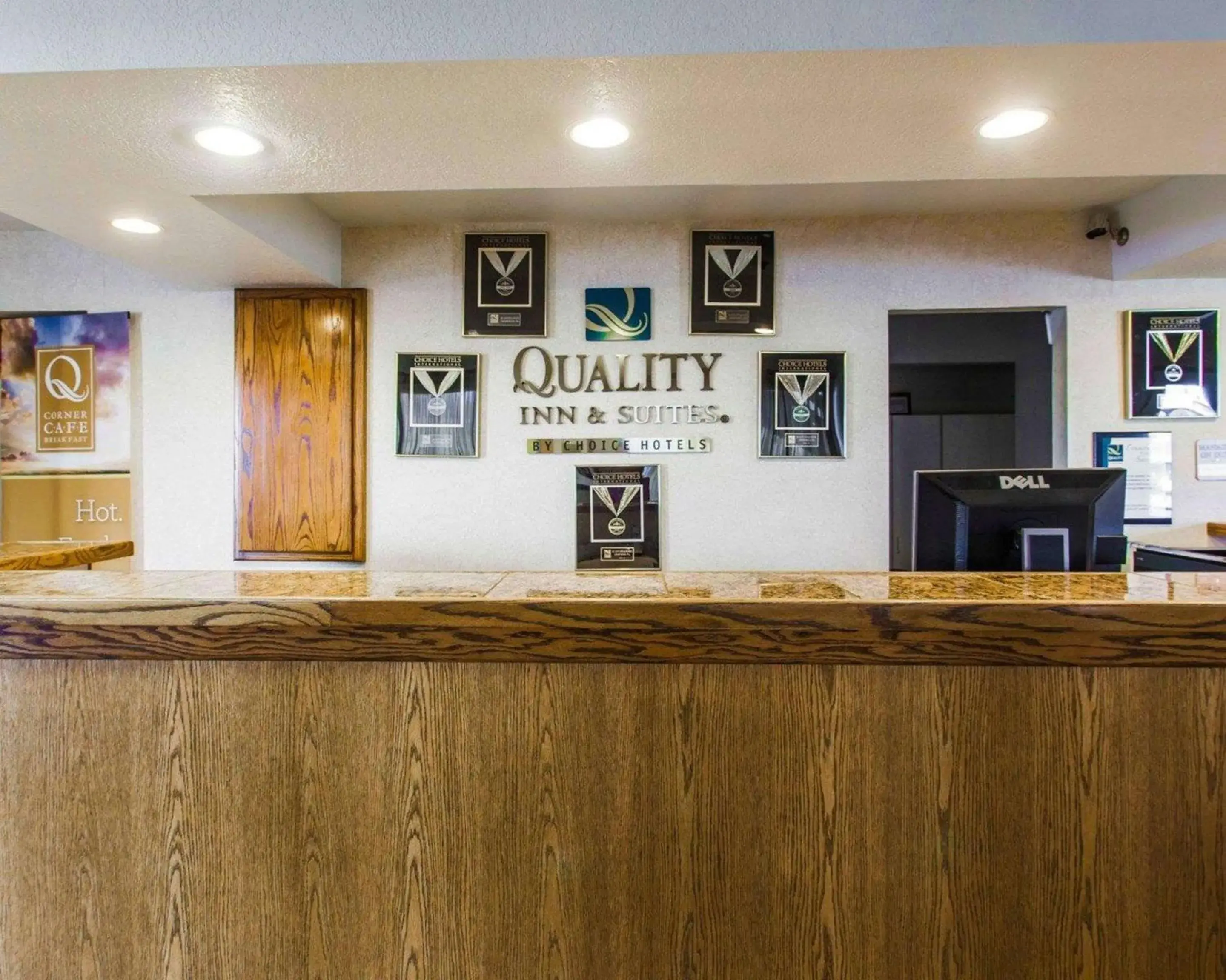 Lobby or reception in Quality Inn & Suites Goldendale Lobby or reception in Quality Inn & Suites Goldendale