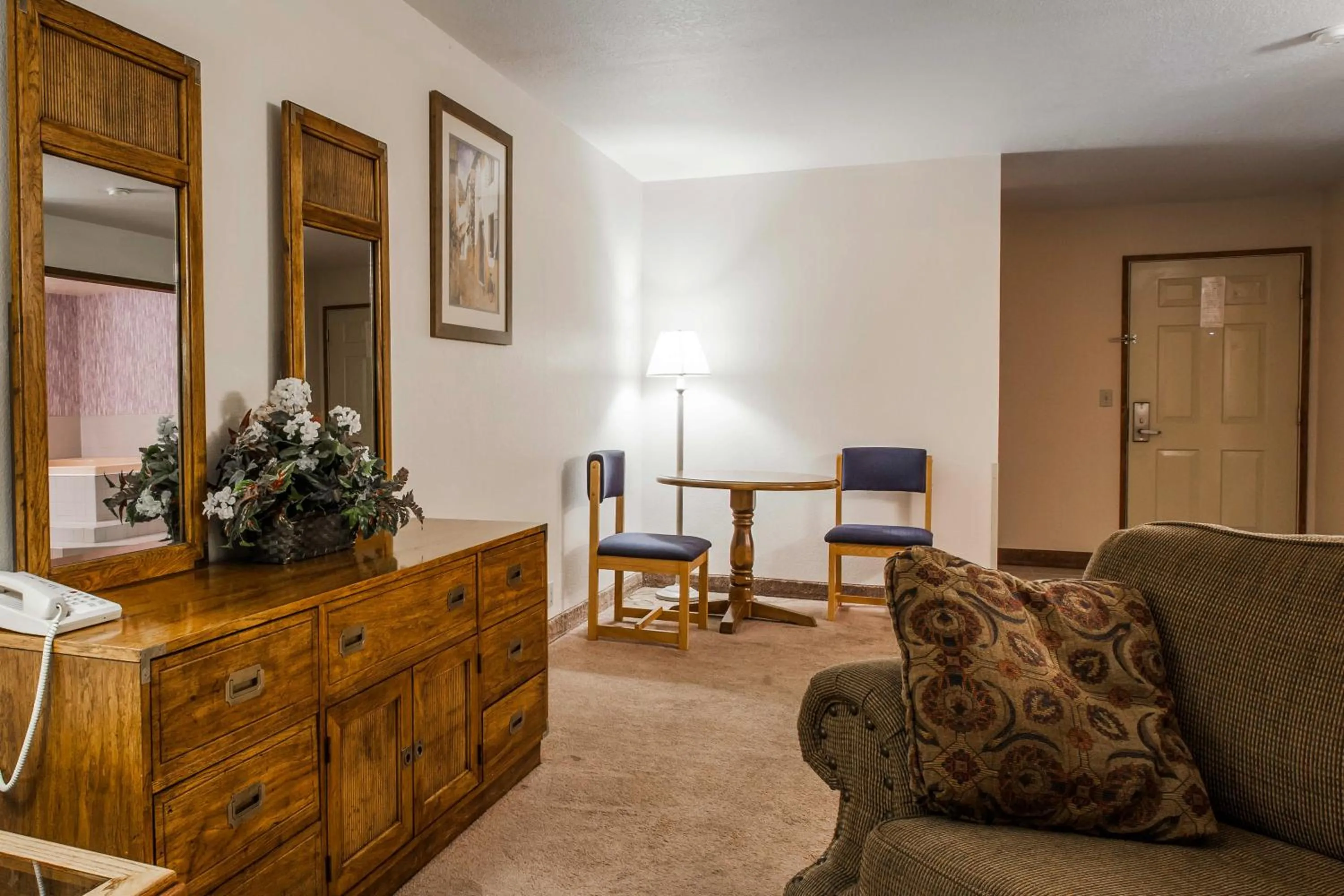 Photo of the whole room in Quality Inn & Suites Goldendale