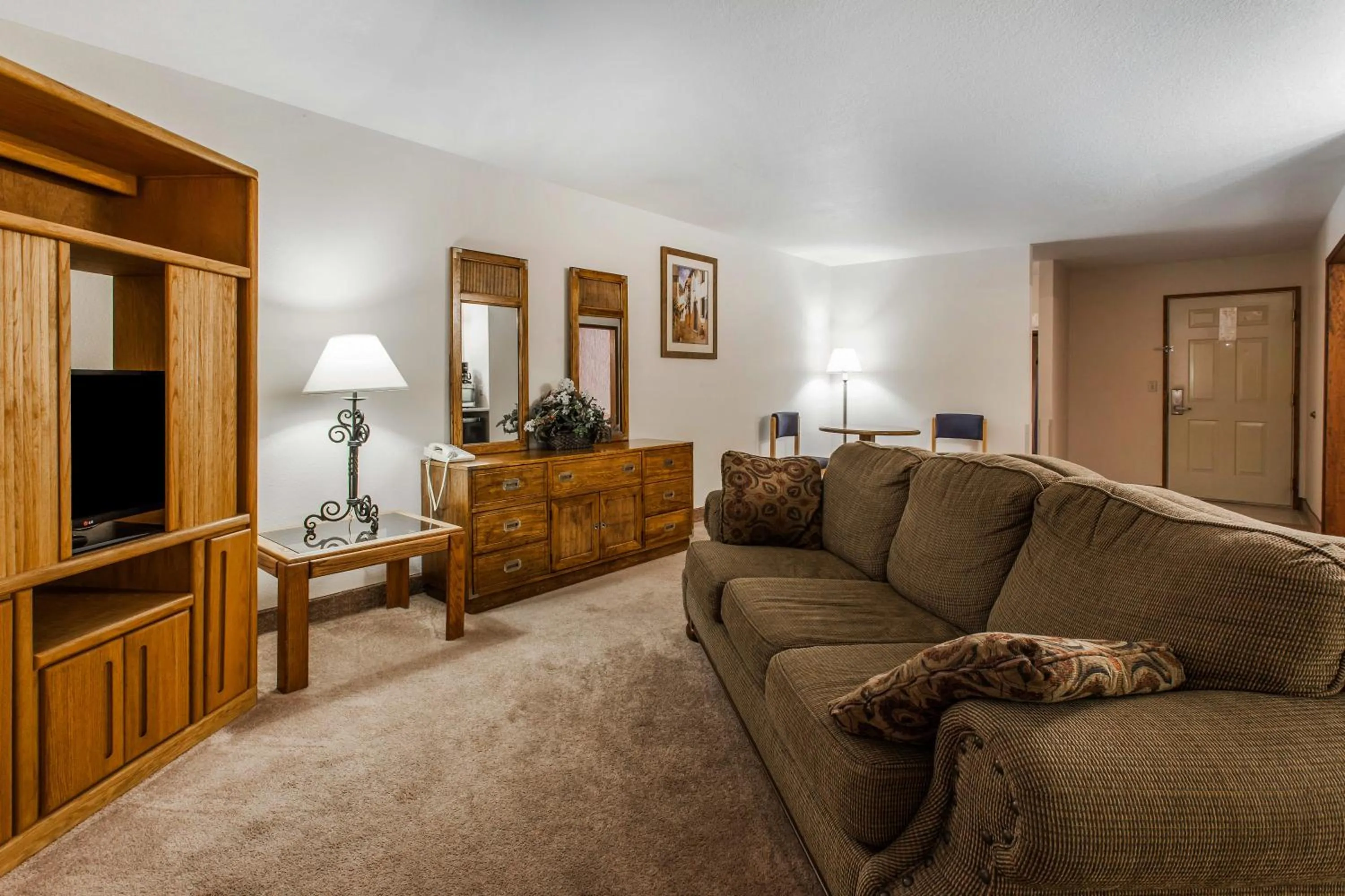 Photo of the whole room in Quality Inn & Suites Goldendale