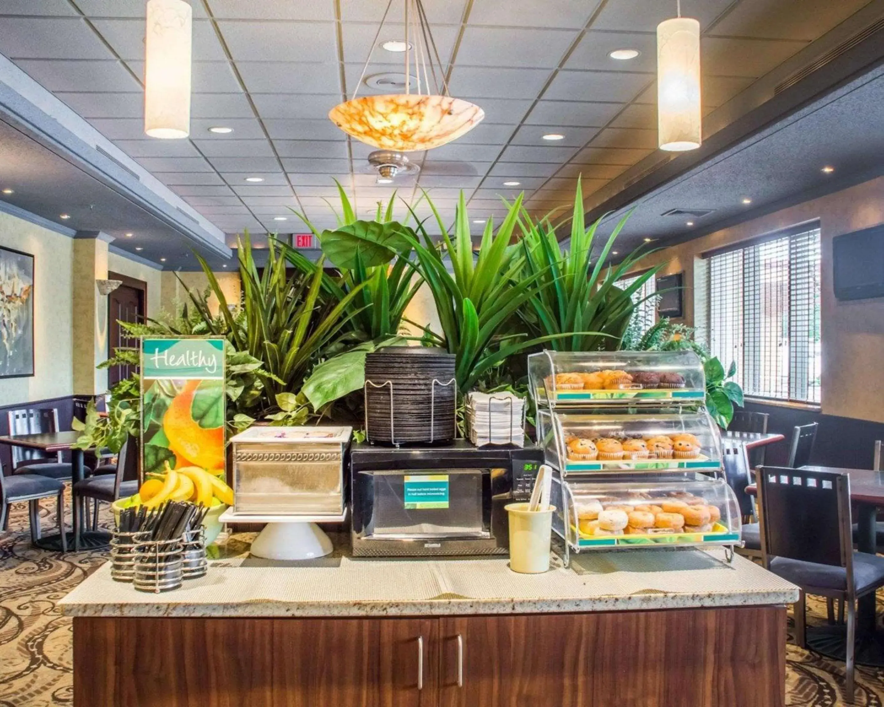 Restaurant/places to eat in Clarion Hotel & Suites Riverfront Restaurant/places to eat in Clarion Hotel & Suites Riverfront