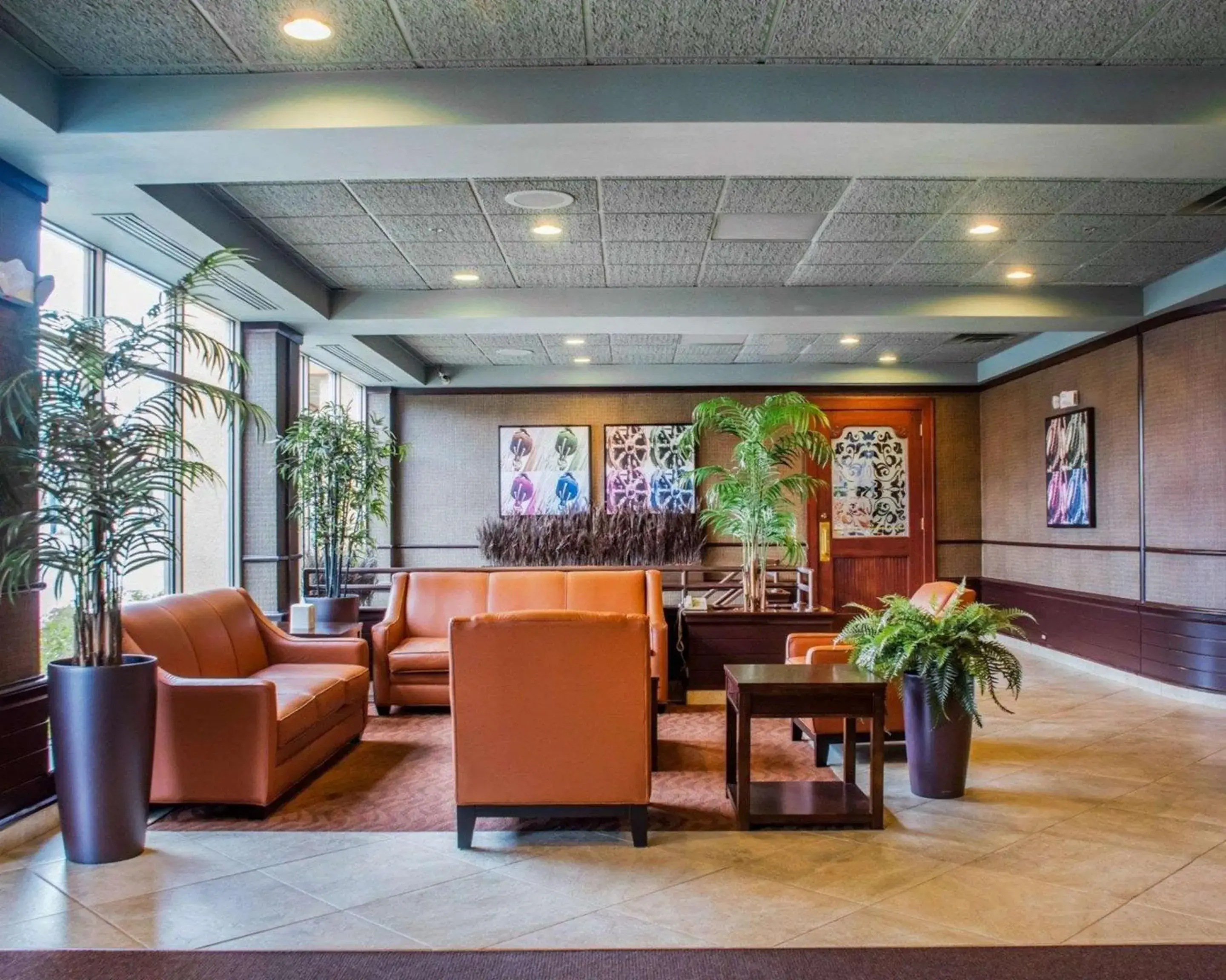 Lobby or reception in Clarion Hotel & Suites Riverfront Lobby or reception in Clarion Hotel & Suites Riverfront