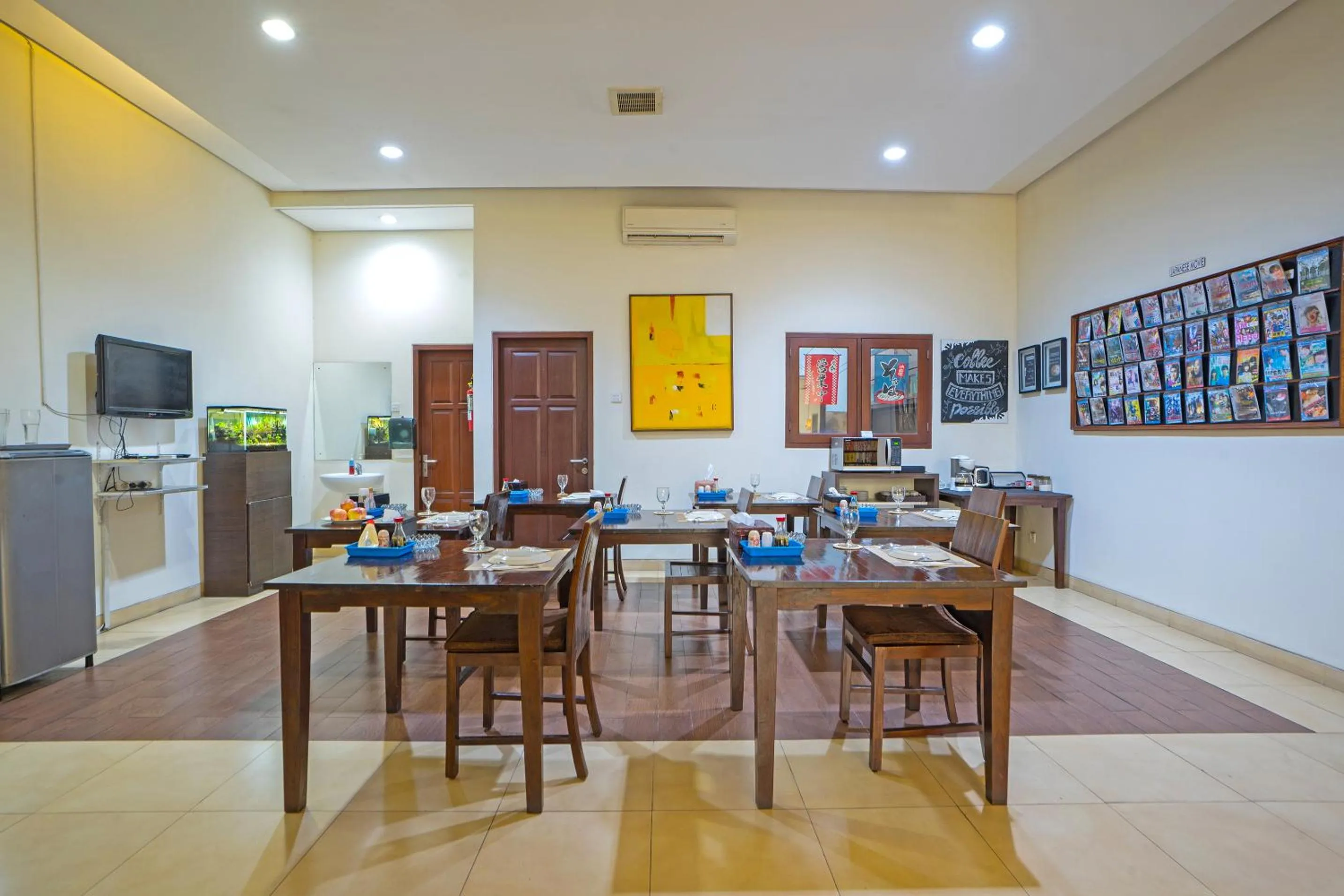 Dining area in Jambuluwuk Mansion Pakubuwono