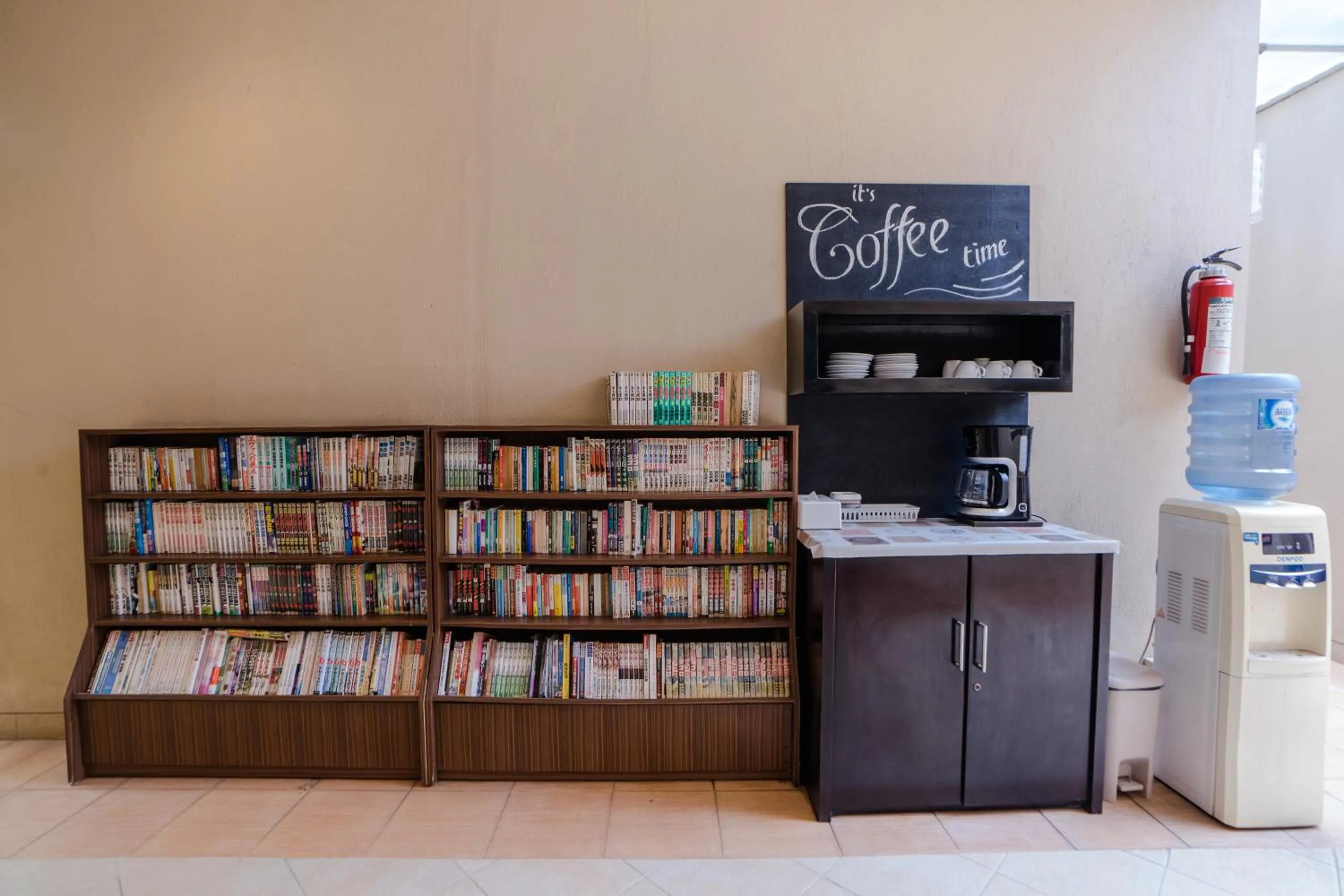Communal kitchen in Jambuluwuk Residence Menteng