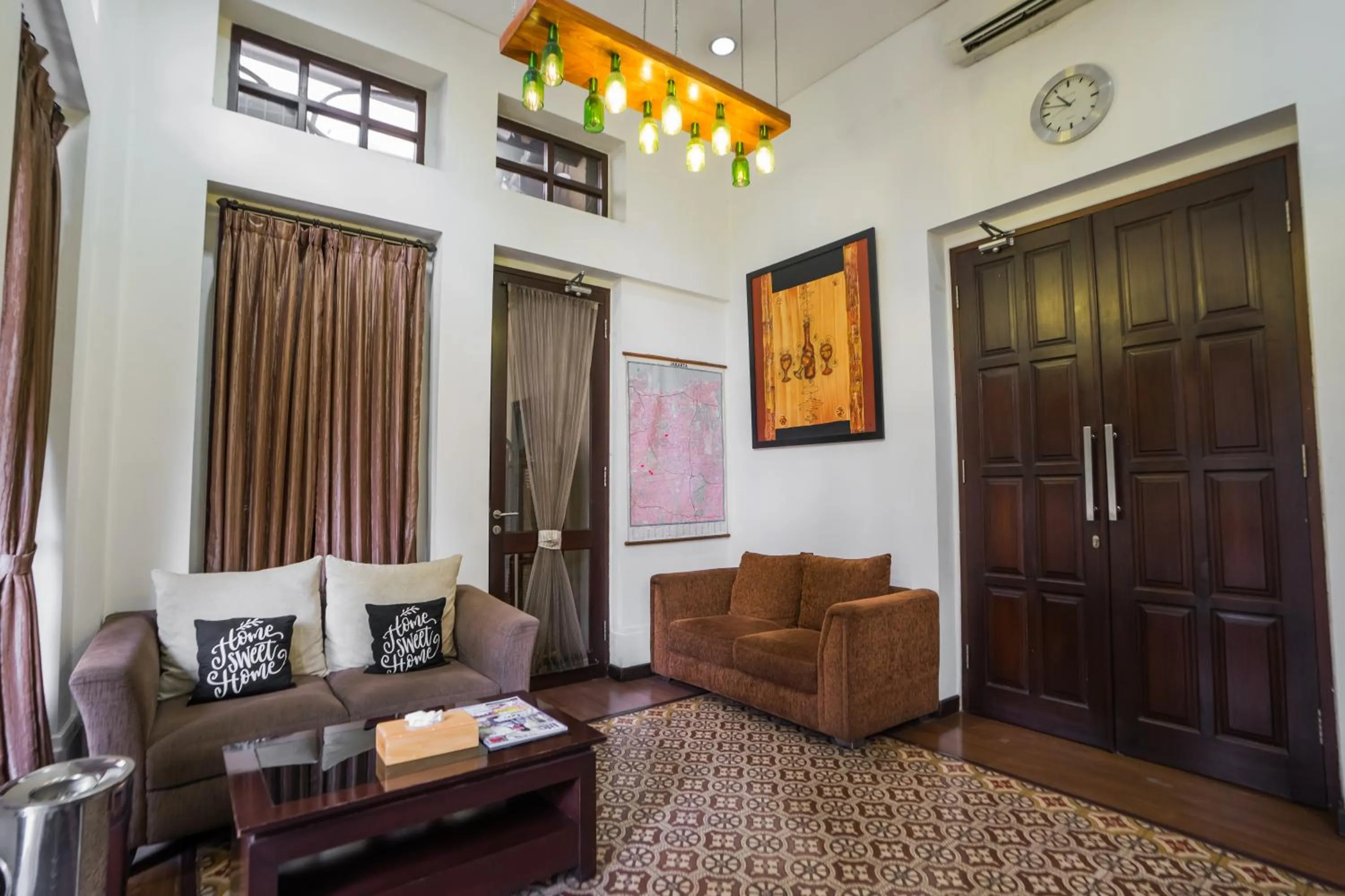 Facade/entrance in Jambuluwuk Residence Menteng