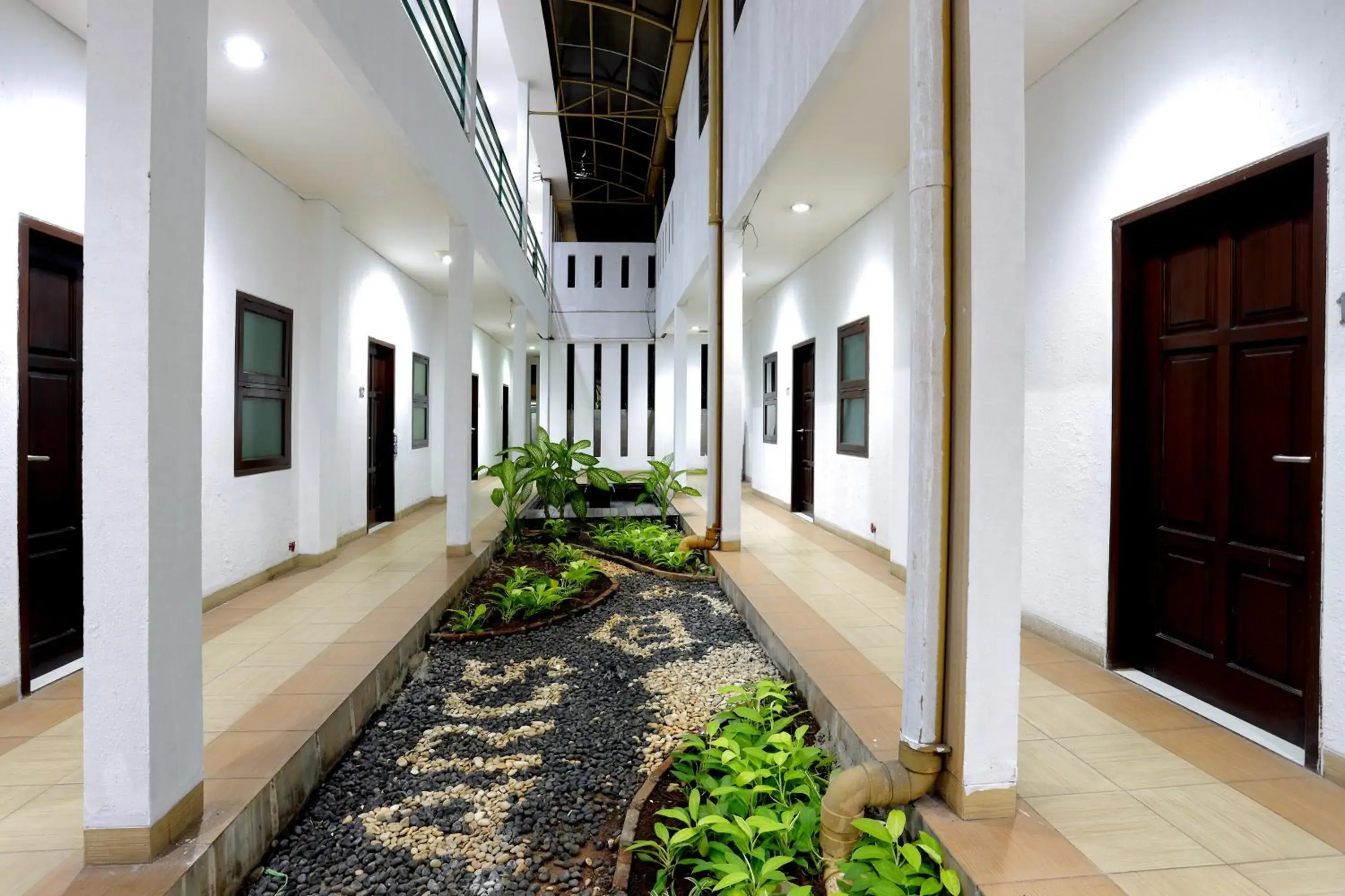 Garden view in Jambuluwuk Residence Menteng Garden view in Jambuluwuk Residence Menteng