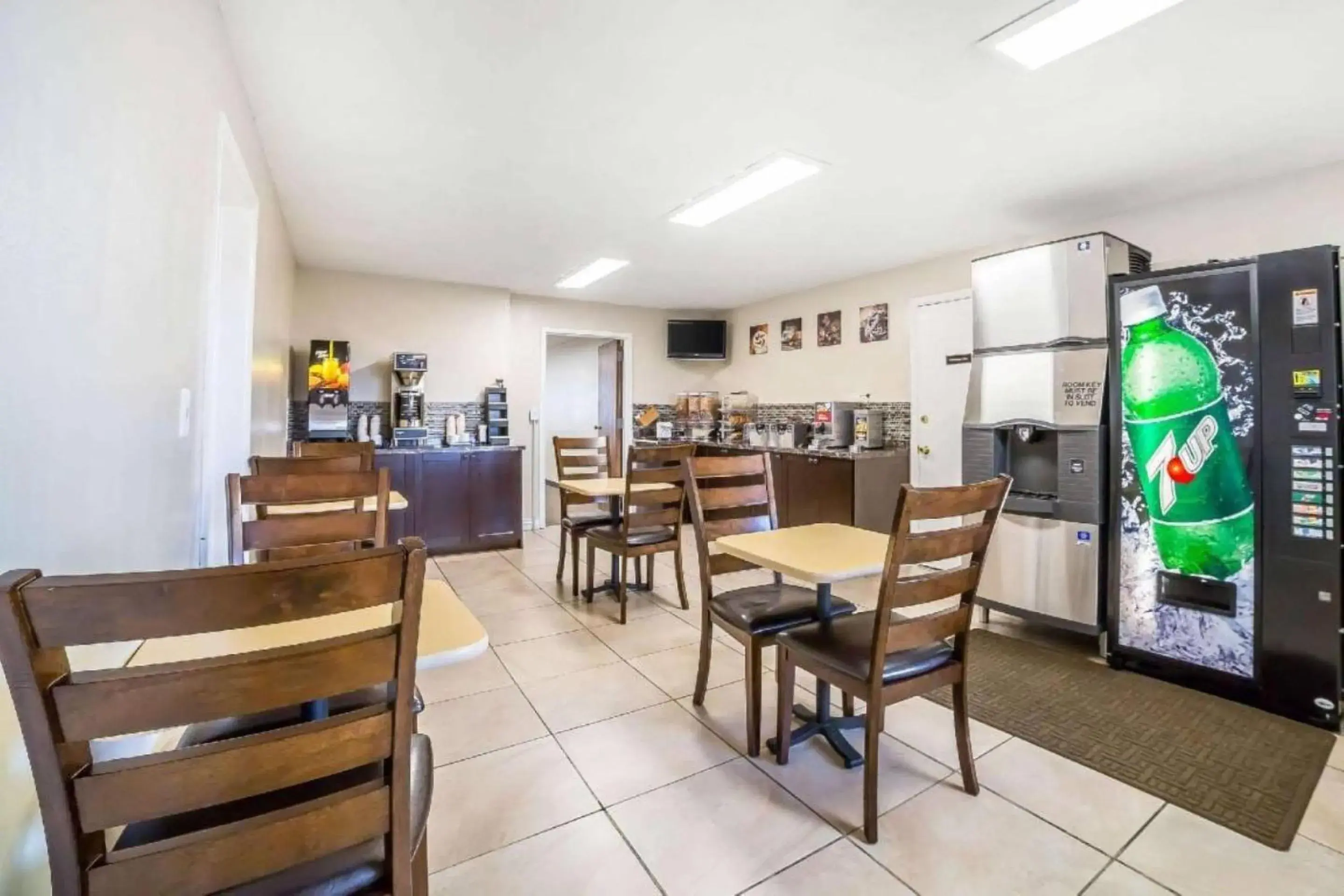 Hardin Lodge Little Bighorn Battlefield I-90 Hardin Lodge Little Bighorn Battlefield I-90