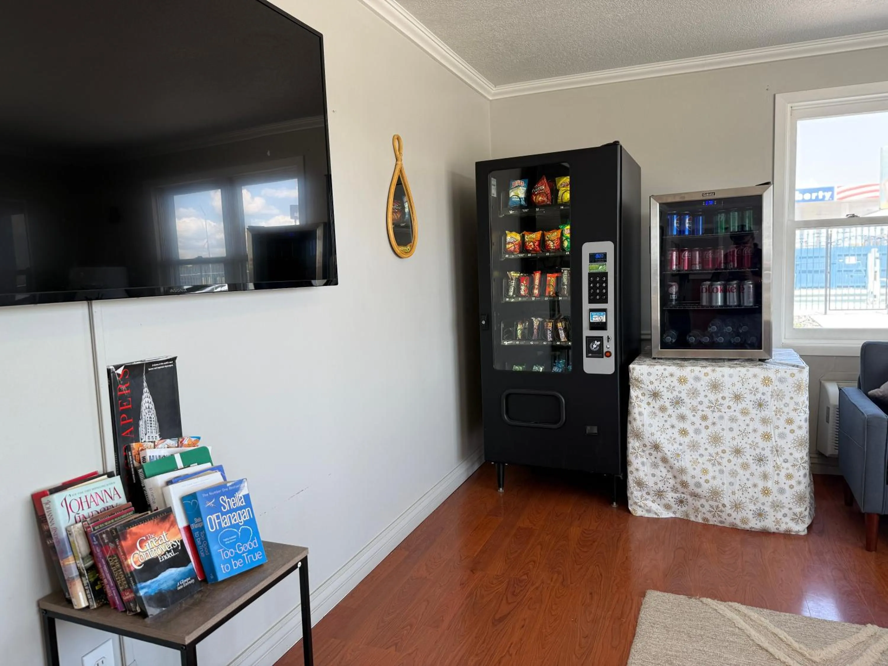 Lobby or reception in Hardin Lodge By Capital O Little Bighorn Battlefield I-90