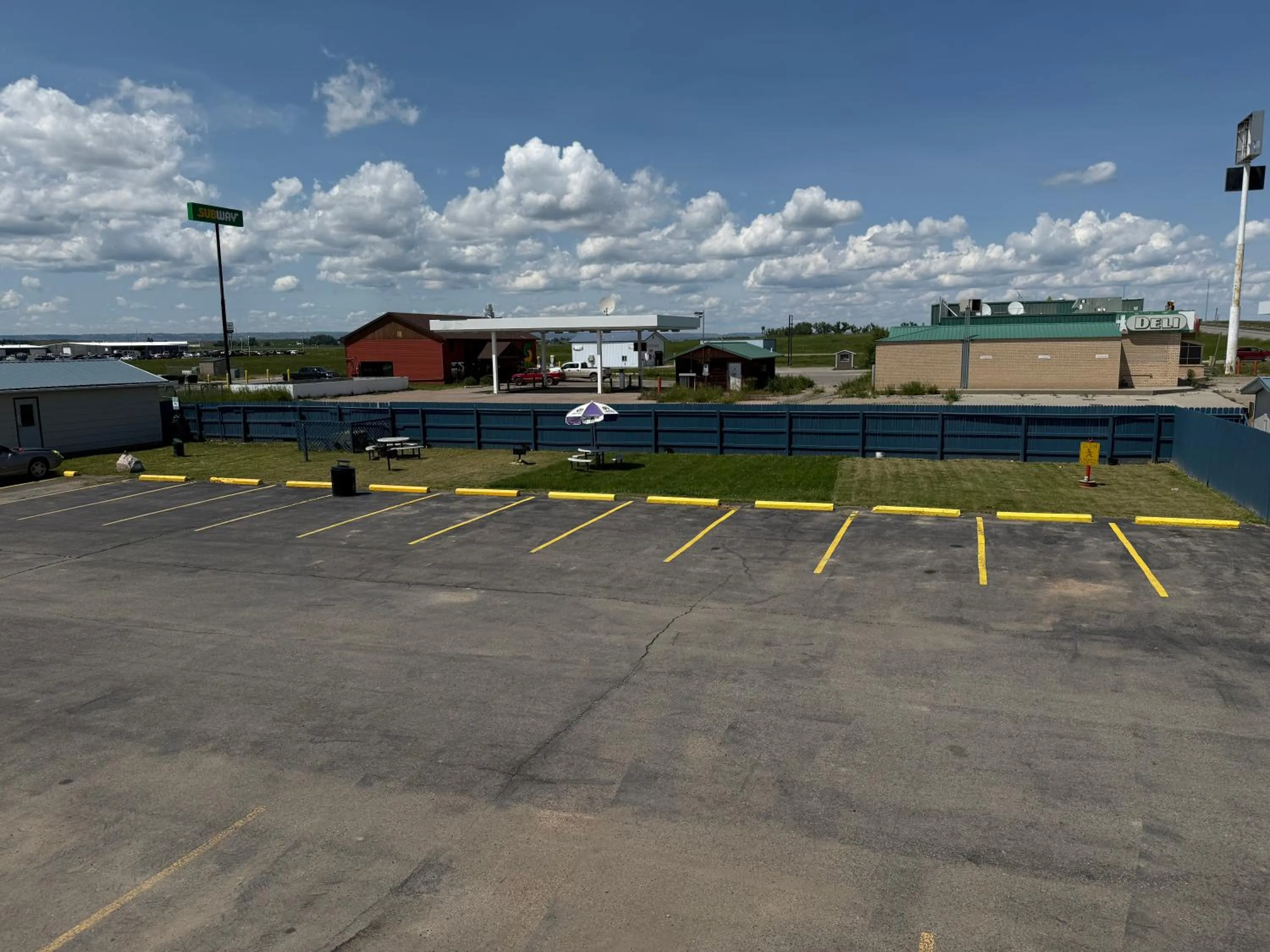 Parking in Hardin Lodge By Capital O Little Bighorn Battlefield I-90
