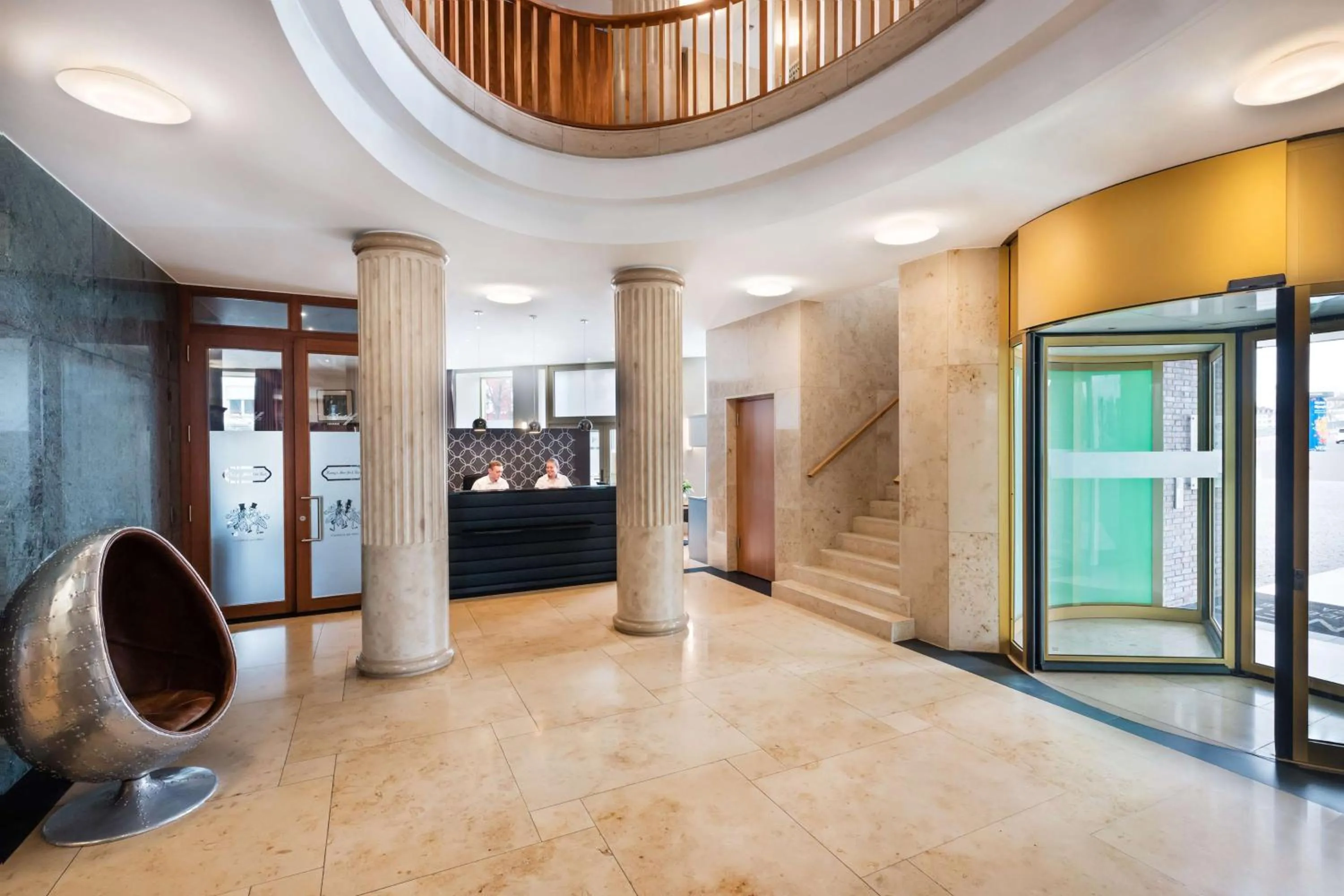 Lobby or reception in Lindner Hotel Frankfurt Main Plaza, part of JdV by Hyatt