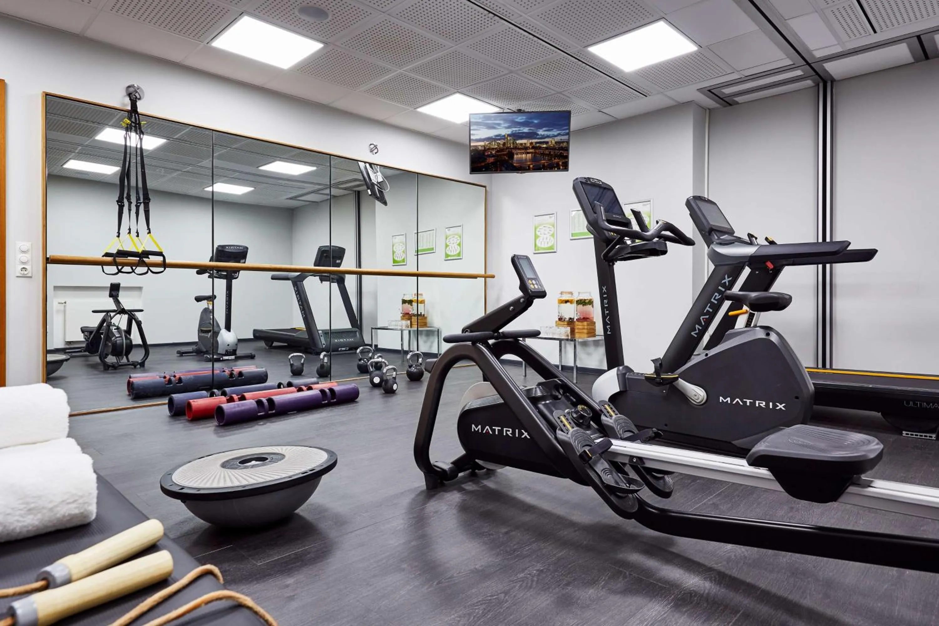 Fitness centre/facilities in Lindner Hotel Frankfurt Main Plaza, part of JdV by Hyatt