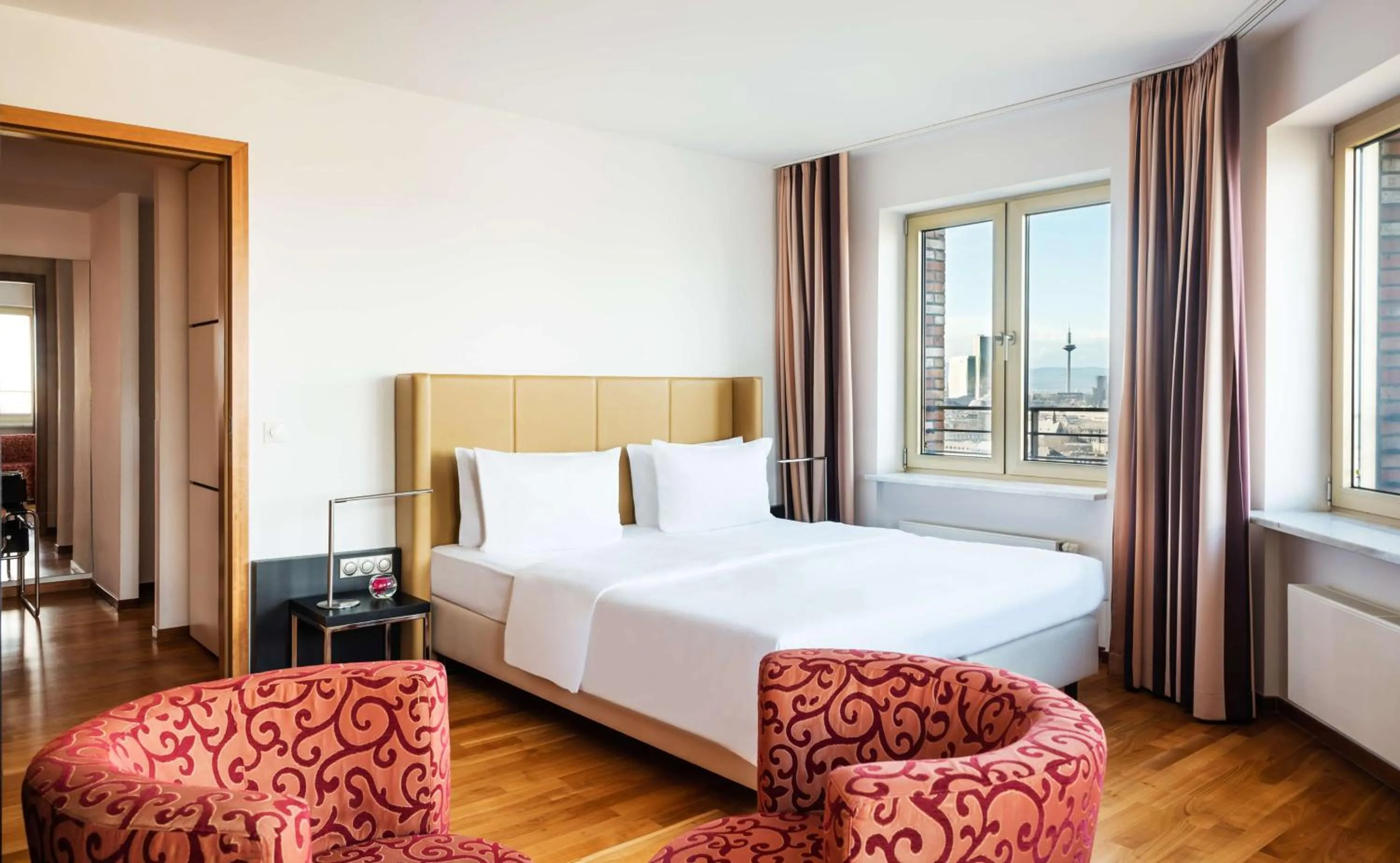 Photo of the whole room in Lindner Hotel Frankfurt Main Plaza, part of JdV by Hyatt