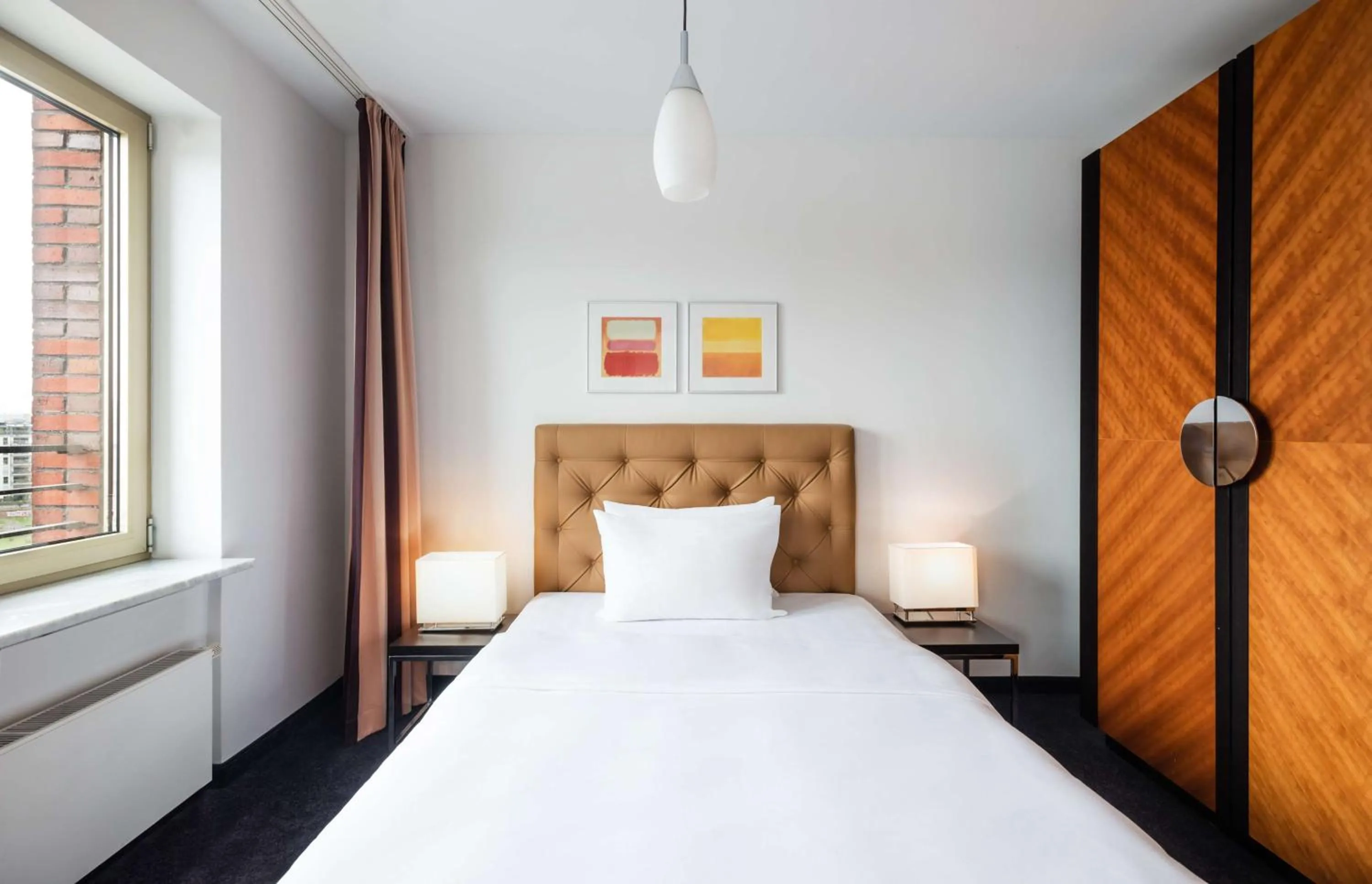 Photo of the whole room in Lindner Hotel Frankfurt Main Plaza, part of JdV by Hyatt