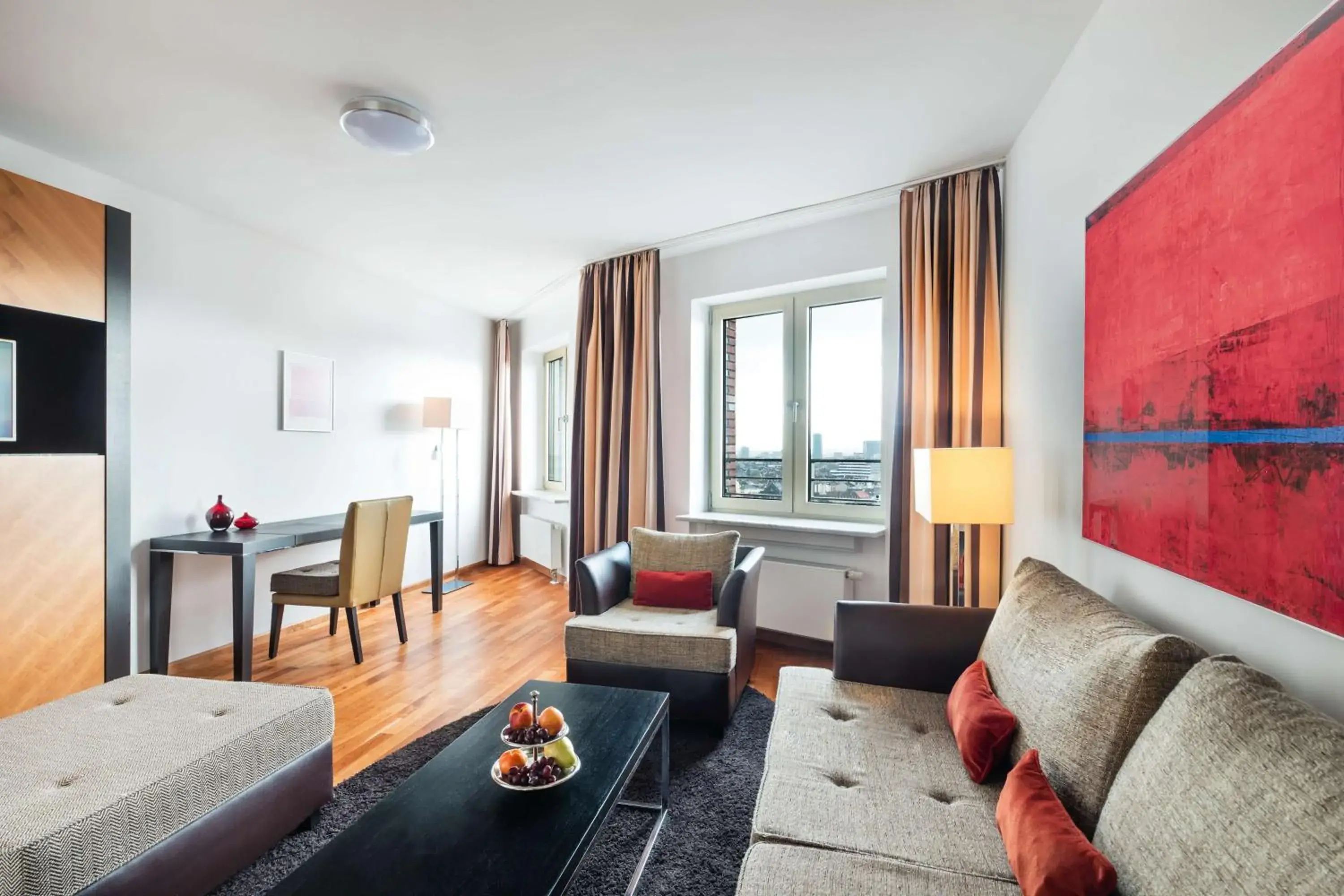 Junior Suite with Skyline View in Lindner Hotel Frankfurt Main Plaza, part of JdV by Hyatt Junior Suite with Skyline View in Lindner Hotel Frankfurt Main Plaza, part of JdV by Hyatt