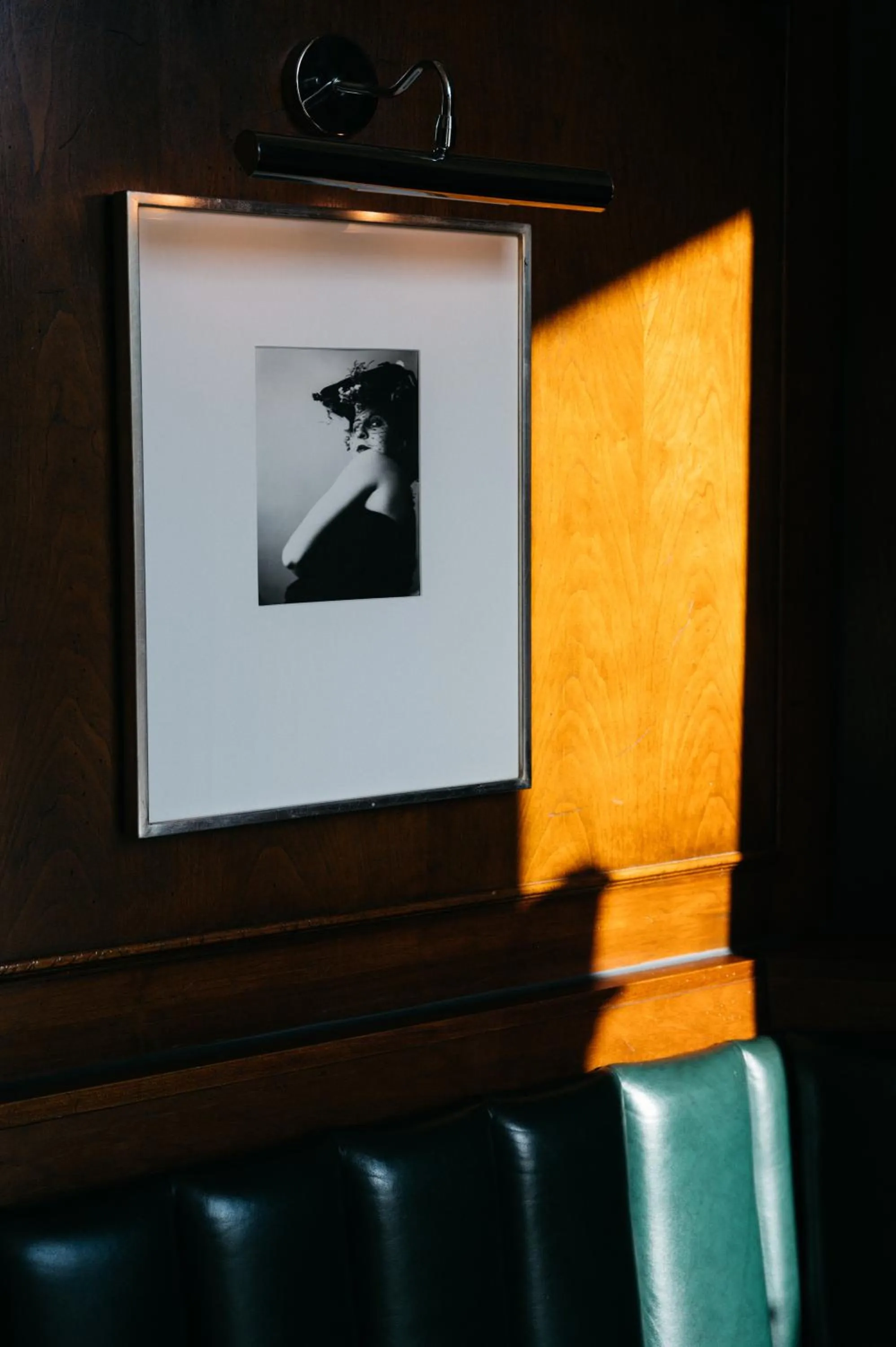 Lounge or bar in Lindner Hotel Frankfurt Main Plaza, part of JdV by Hyatt