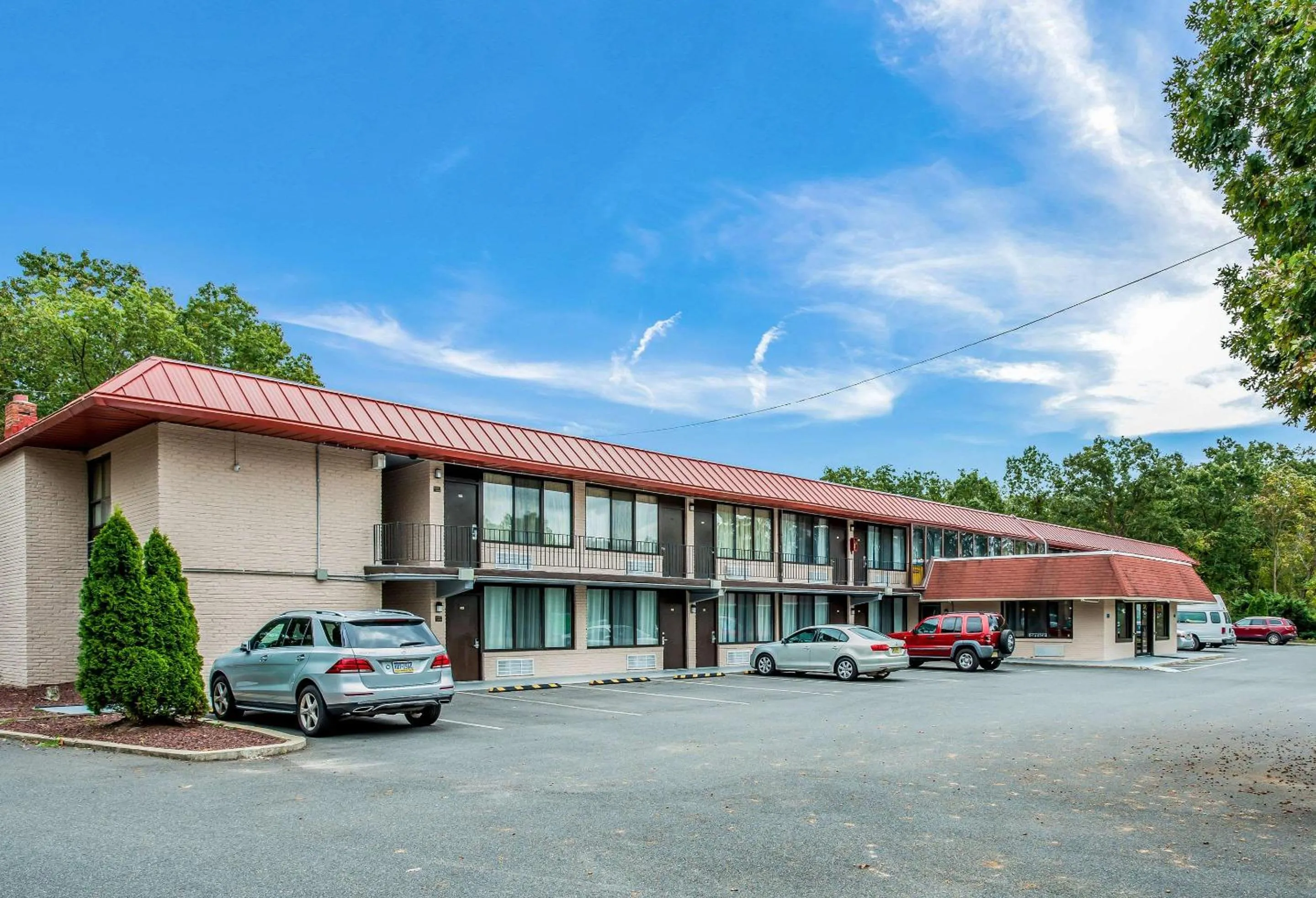 Property Building in Rodeway Inn Hammonton