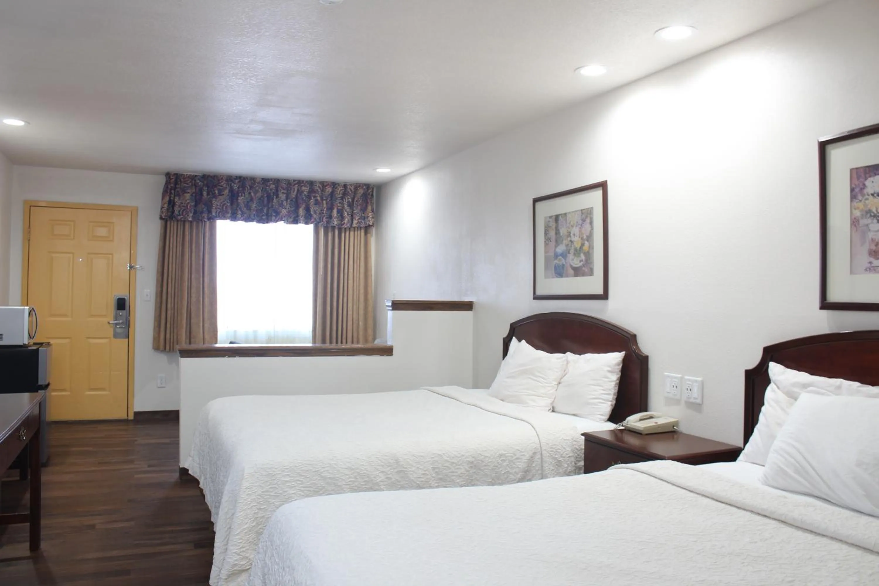 Bed in Rodeway Inn Tucumcari