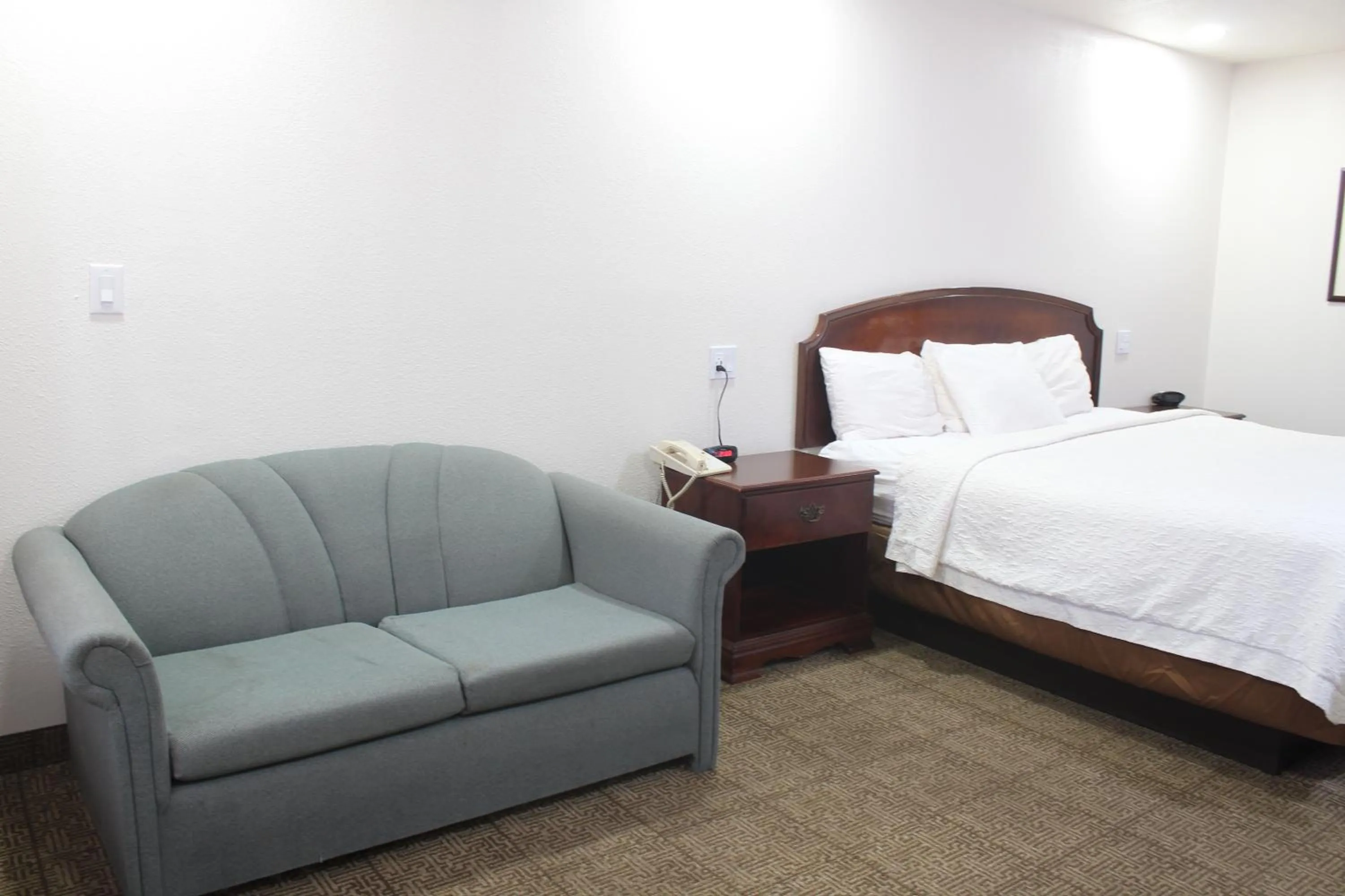 Bed in Rodeway Inn Tucumcari