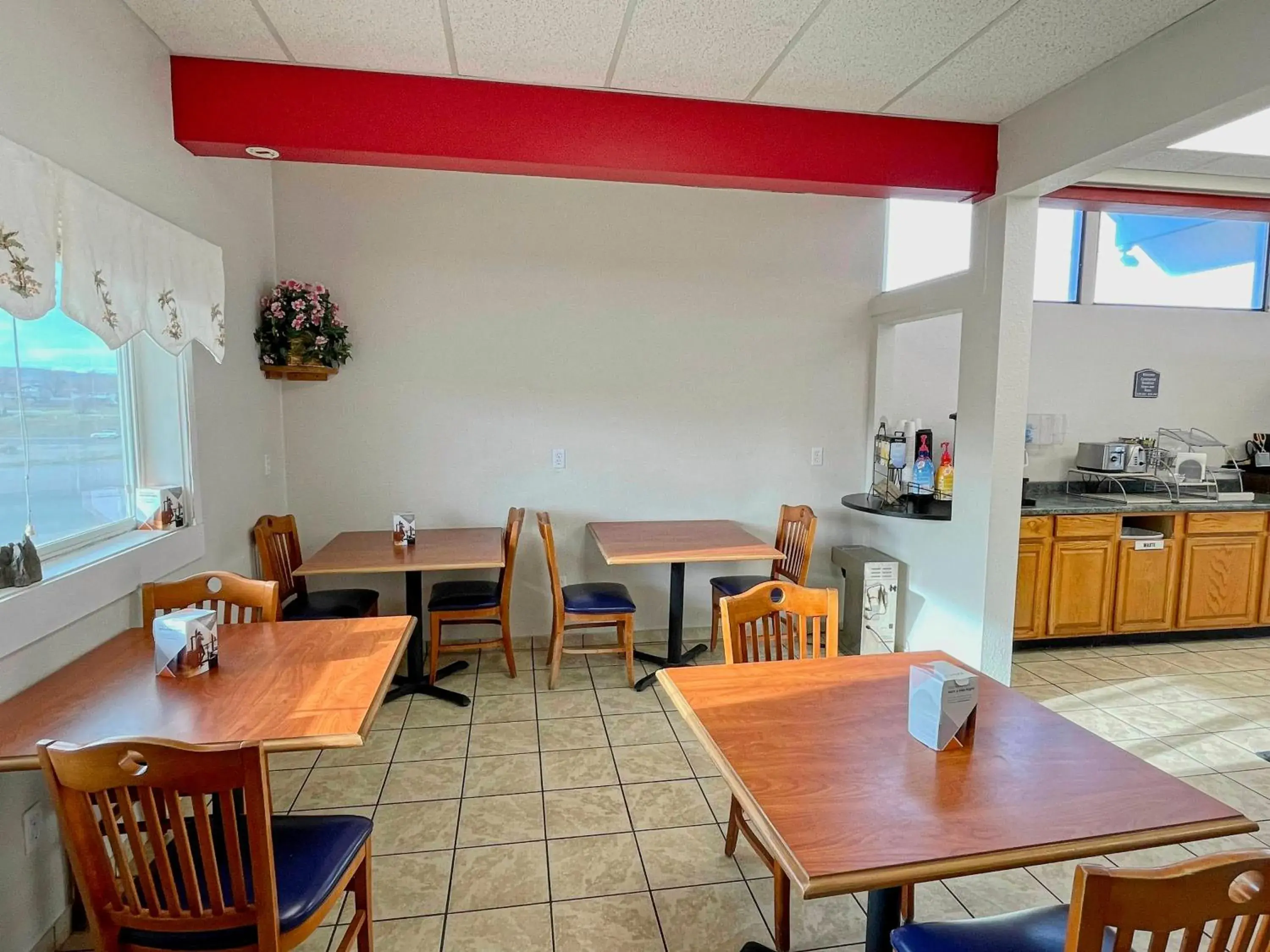 Breakfast in Rodeway Inn Boardman - Hermiston Breakfast in Rodeway Inn Boardman - Hermiston