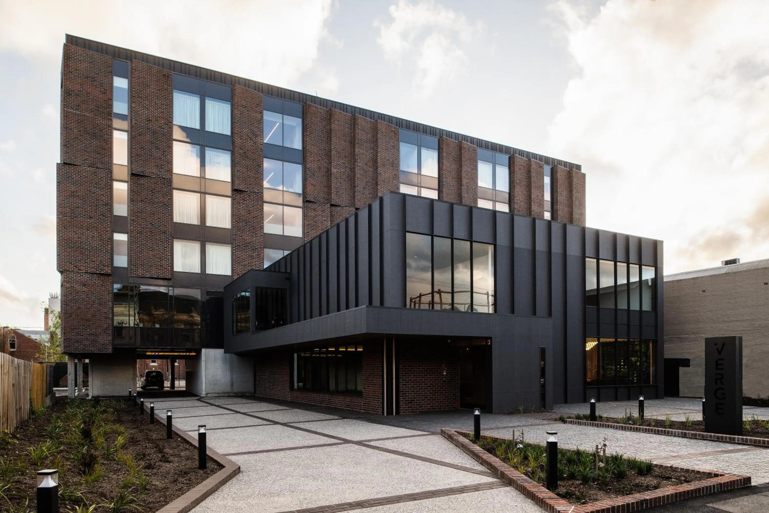 Restaurant/places to eat in Hotel Verge Launceston