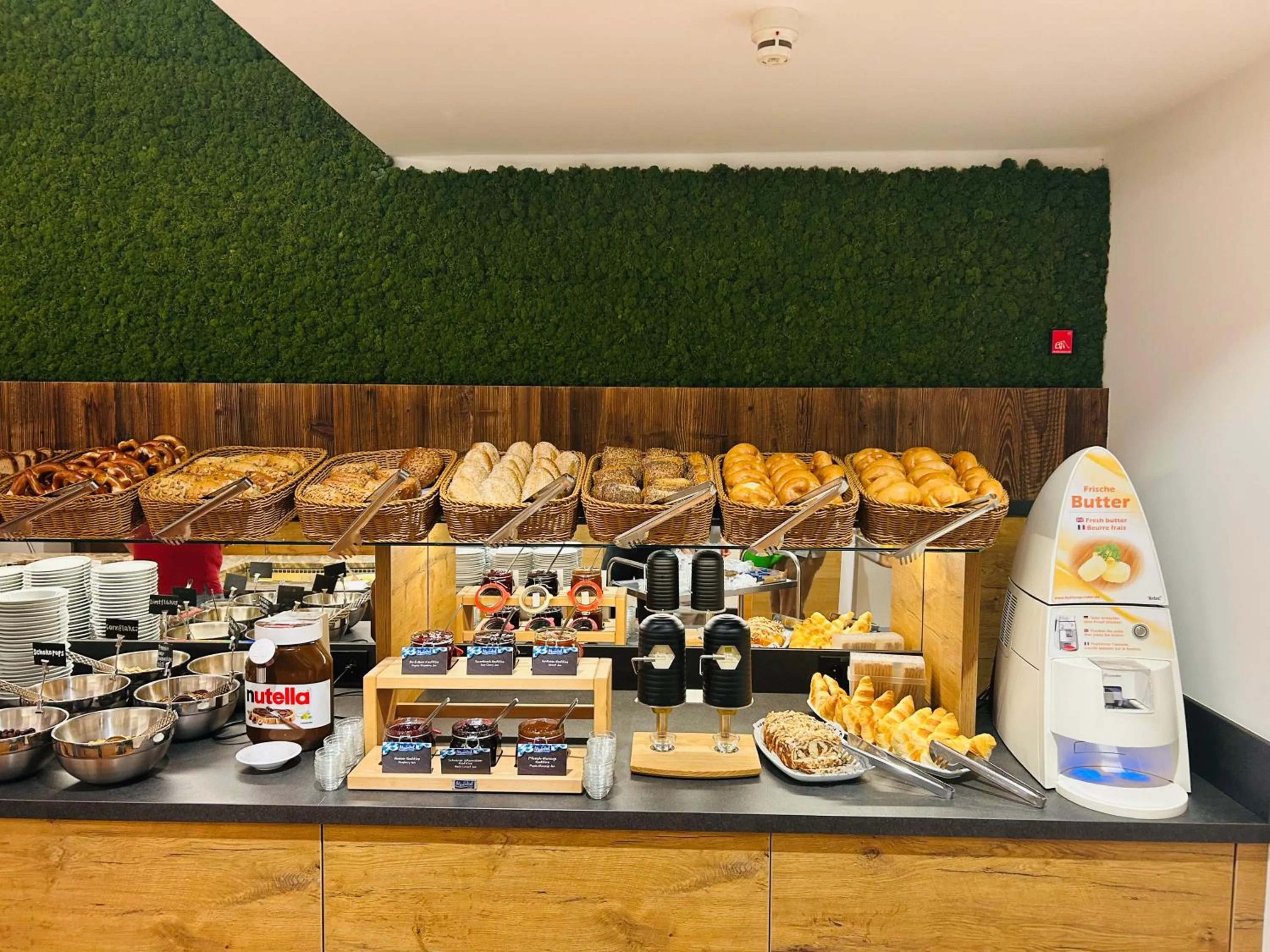 Buffet breakfast in Hotel Am Kamin