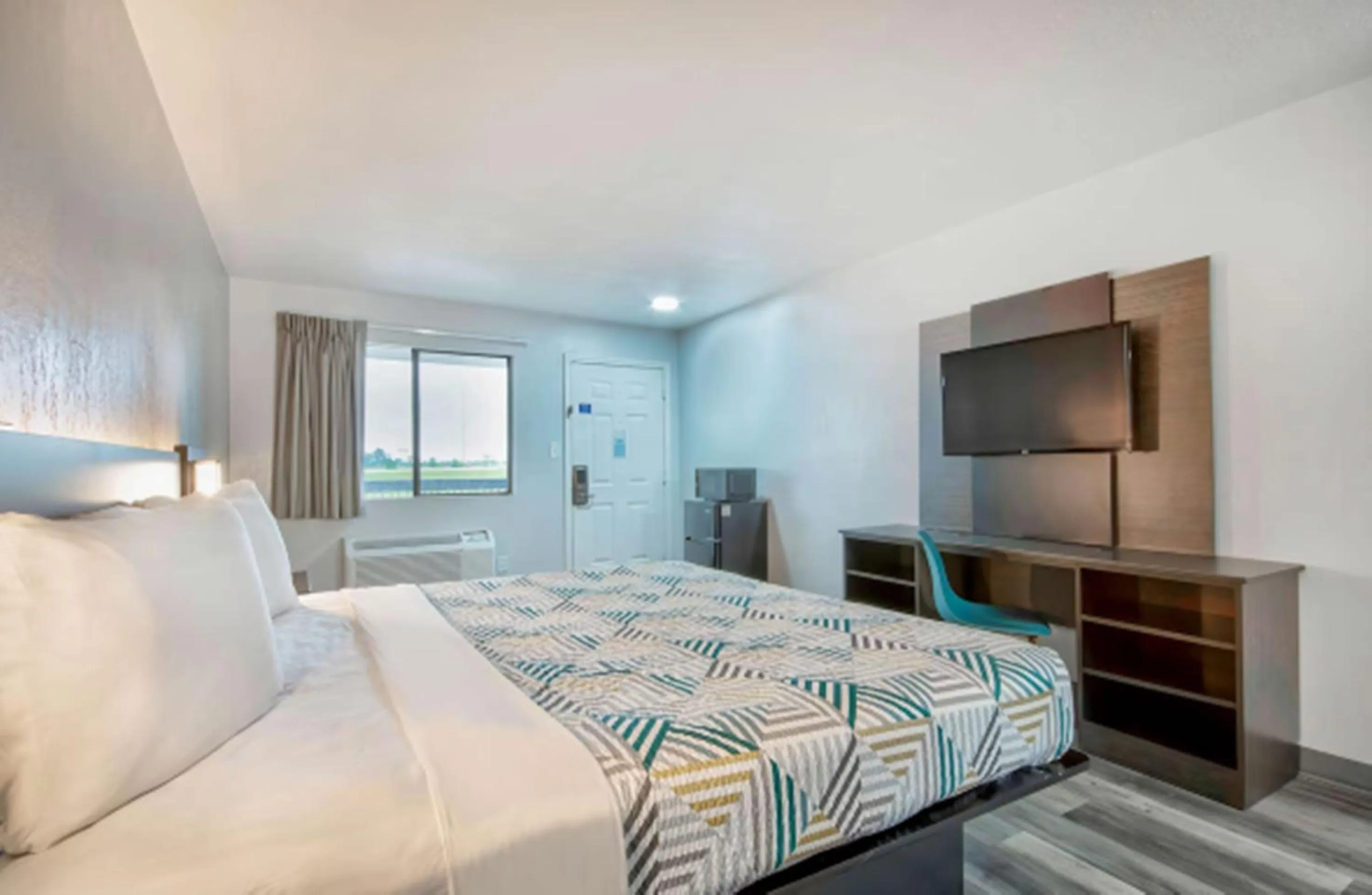 Bedroom, Bed in Motel 6 Texarkana, TX