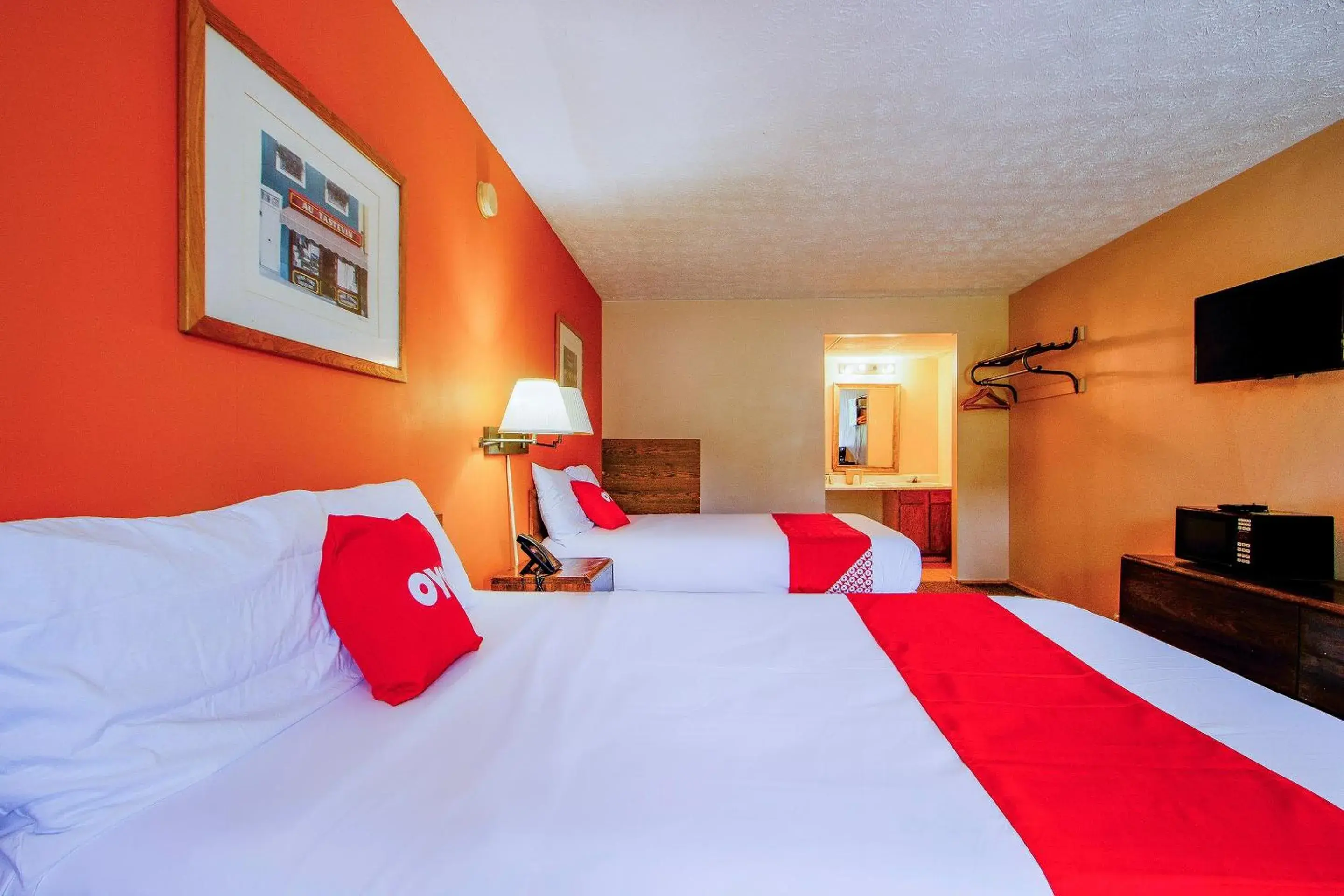 Double Room with Two Double Beds in OYO Hotel Chapmanville Inn, WV - Hwy 119 Double Room with Two Double Beds in OYO Hotel Chapmanville Inn, WV - Hwy 119