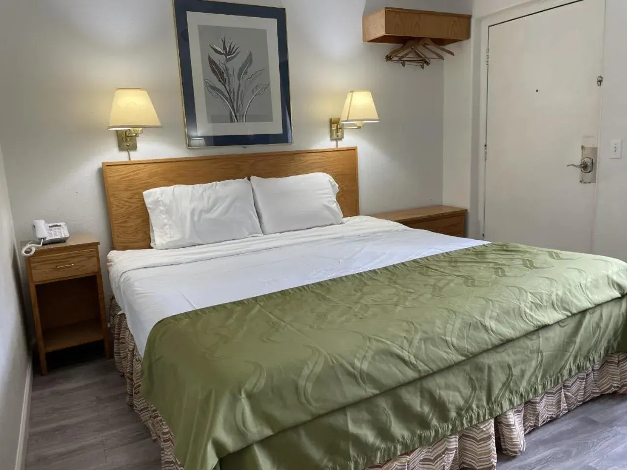 Bed in Rodeway Inn & Suites Omak - Okanogan Bed in Rodeway Inn & Suites Omak - Okanogan