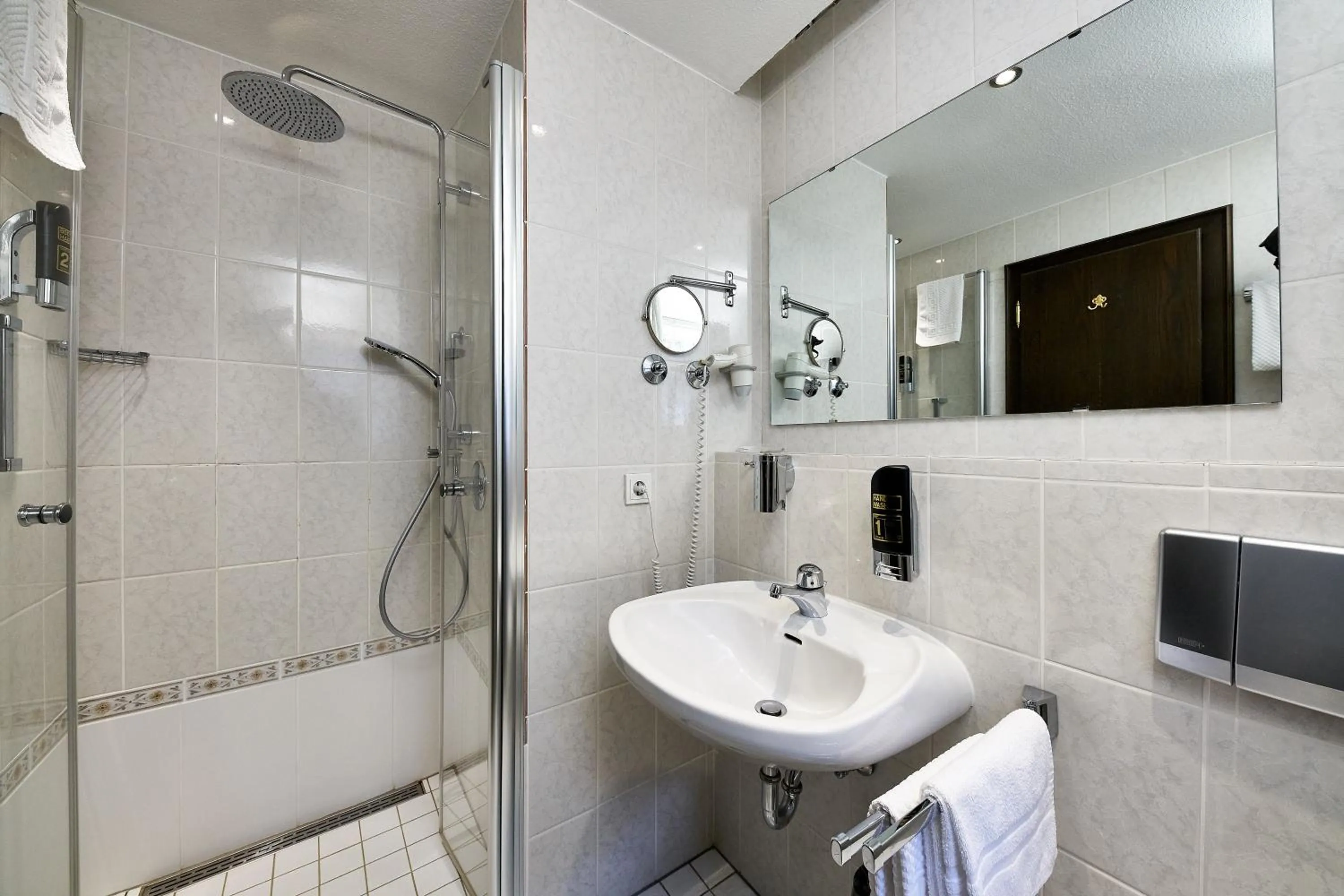 Bathroom in Hotel zur Post