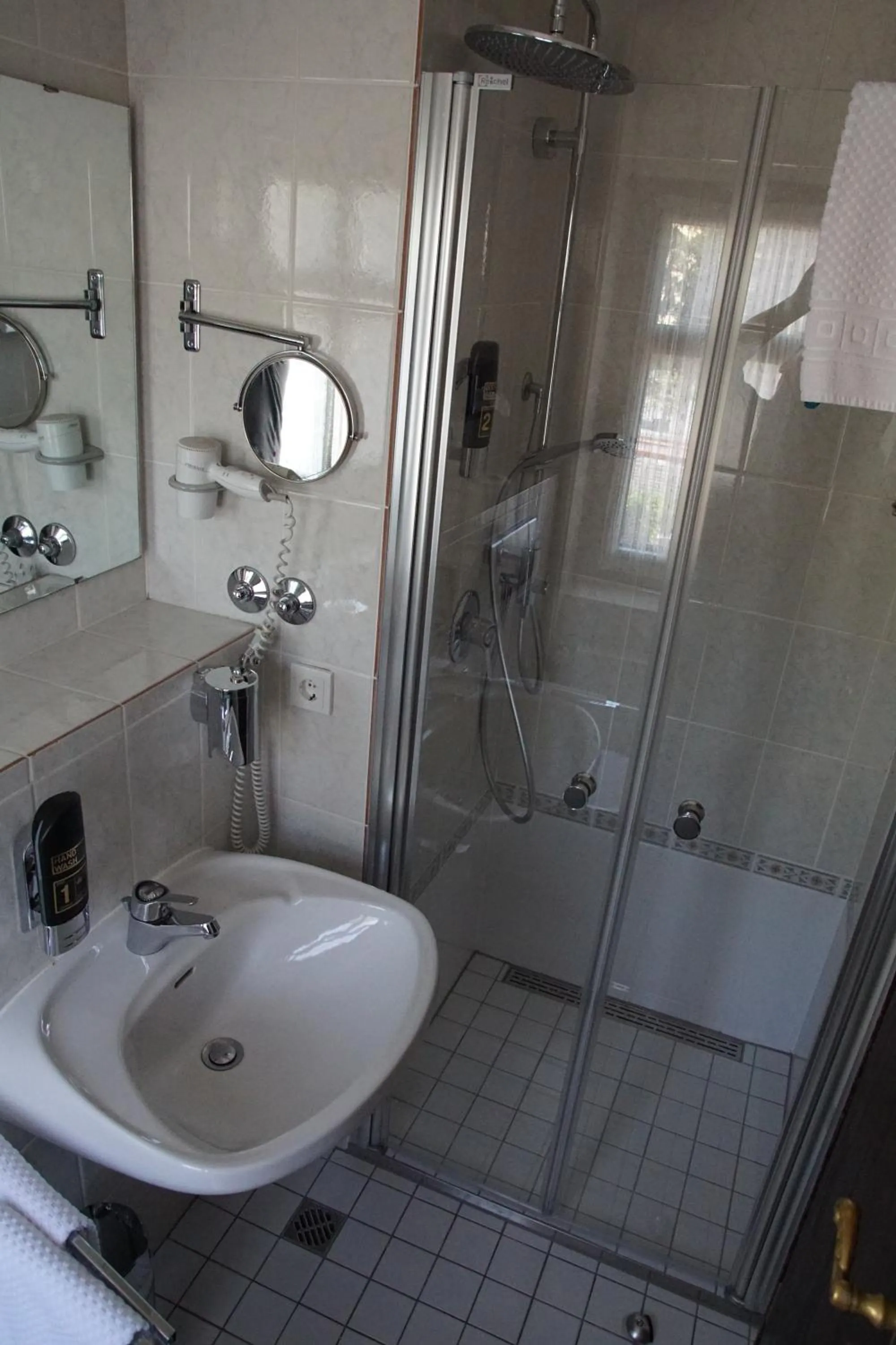 Bathroom in Hotel zur Post