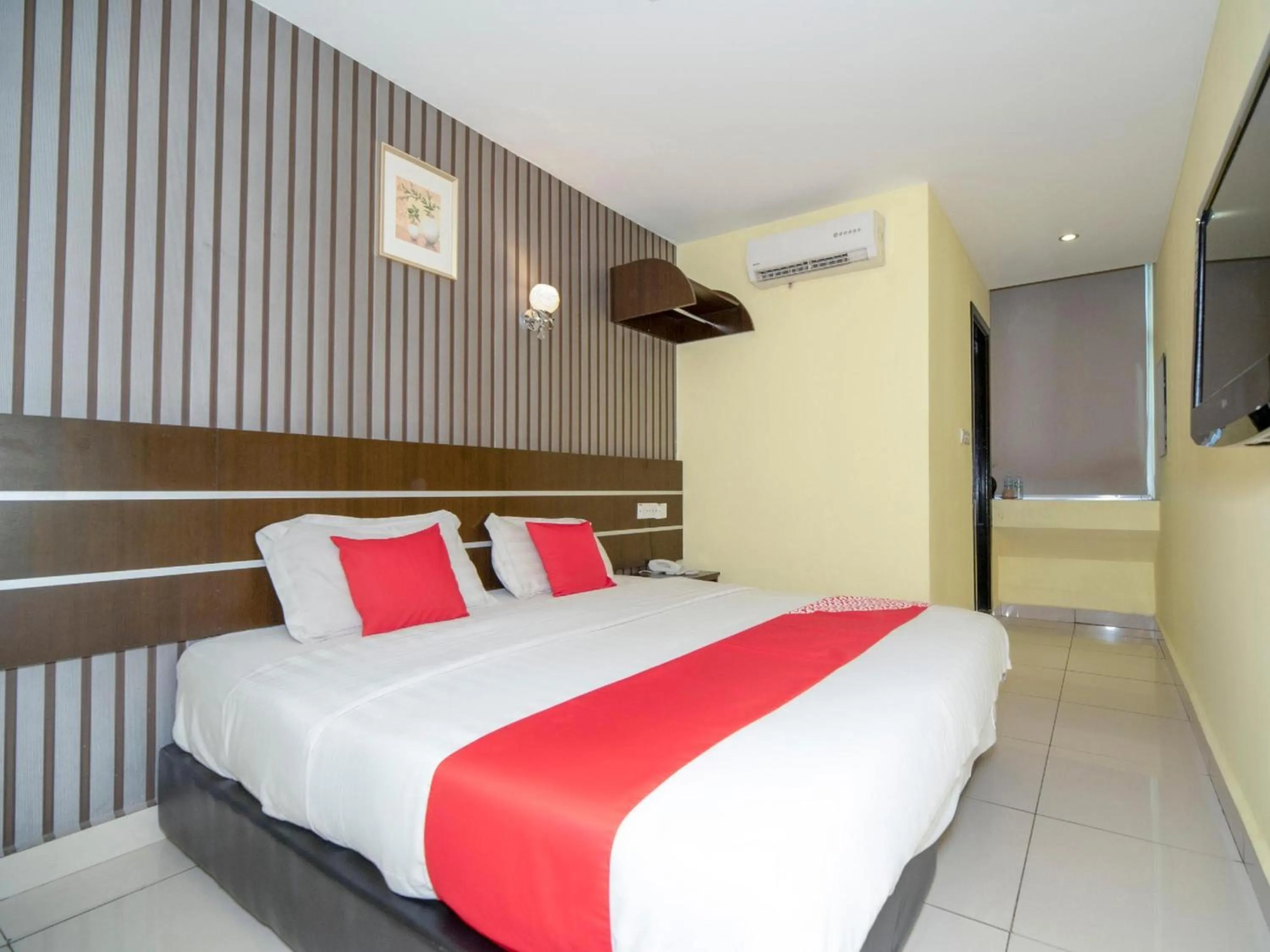 Photo of the whole room in Hotel O Stay Inn