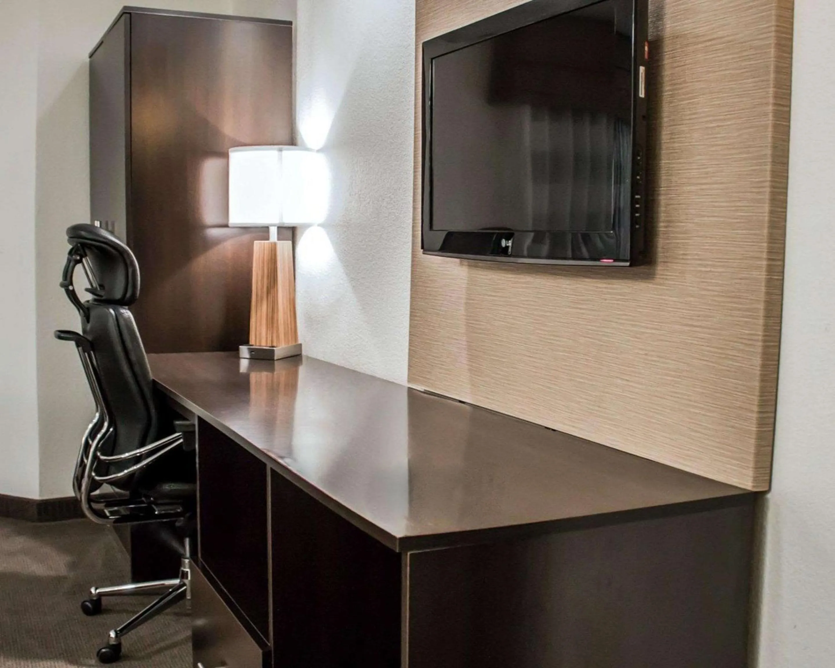 Photo of the whole room in Sleep Inn Summersville - New River Gorge Area