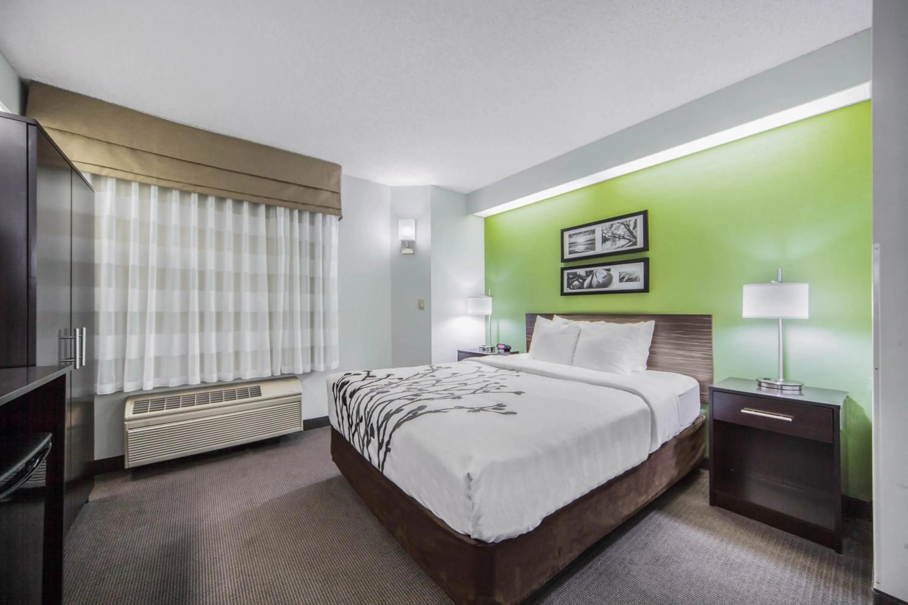 Bed in Sleep Inn & Suites Columbus, NE