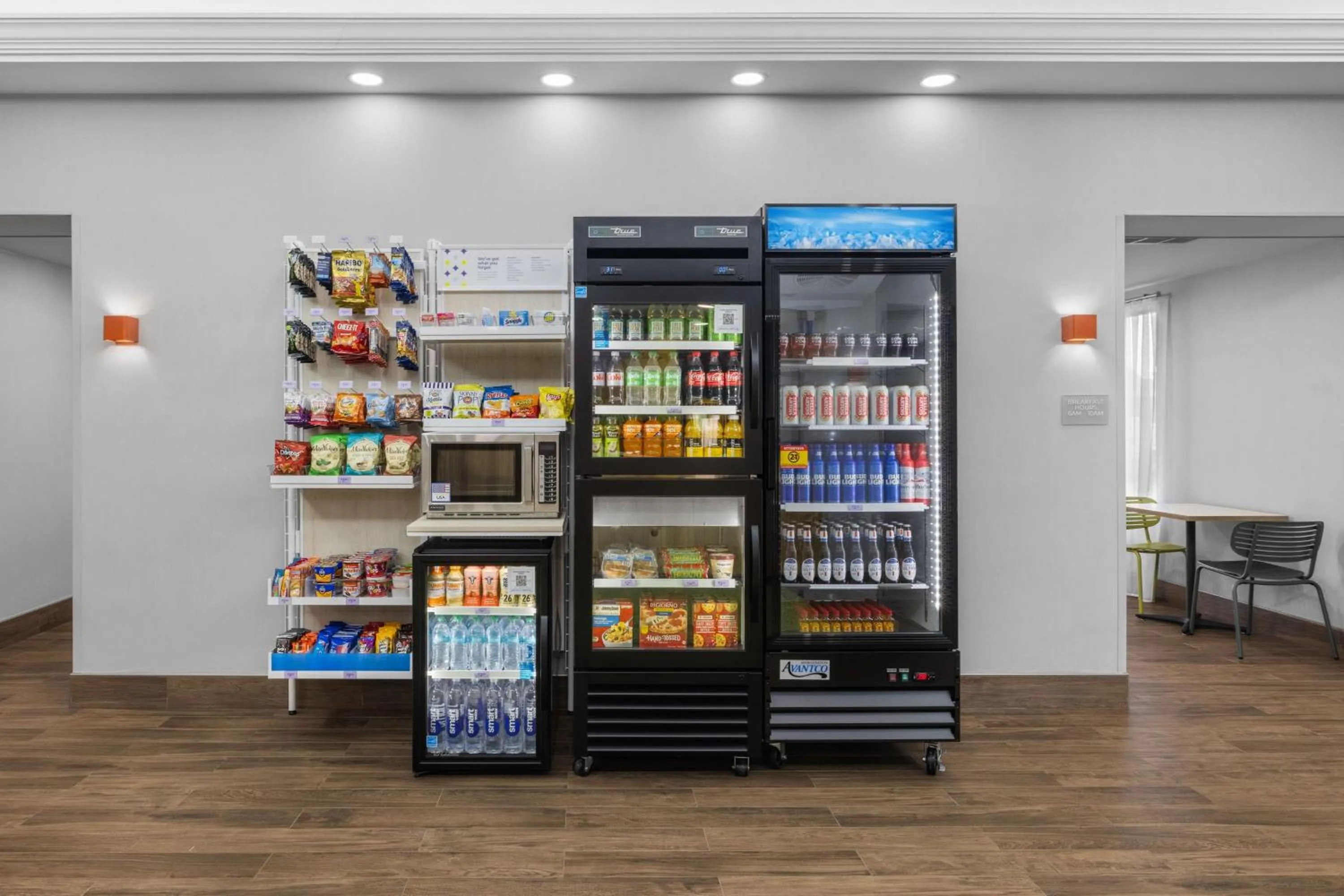 Restaurant/places to eat in Spark By Hilton Fredericksburg Southpoint