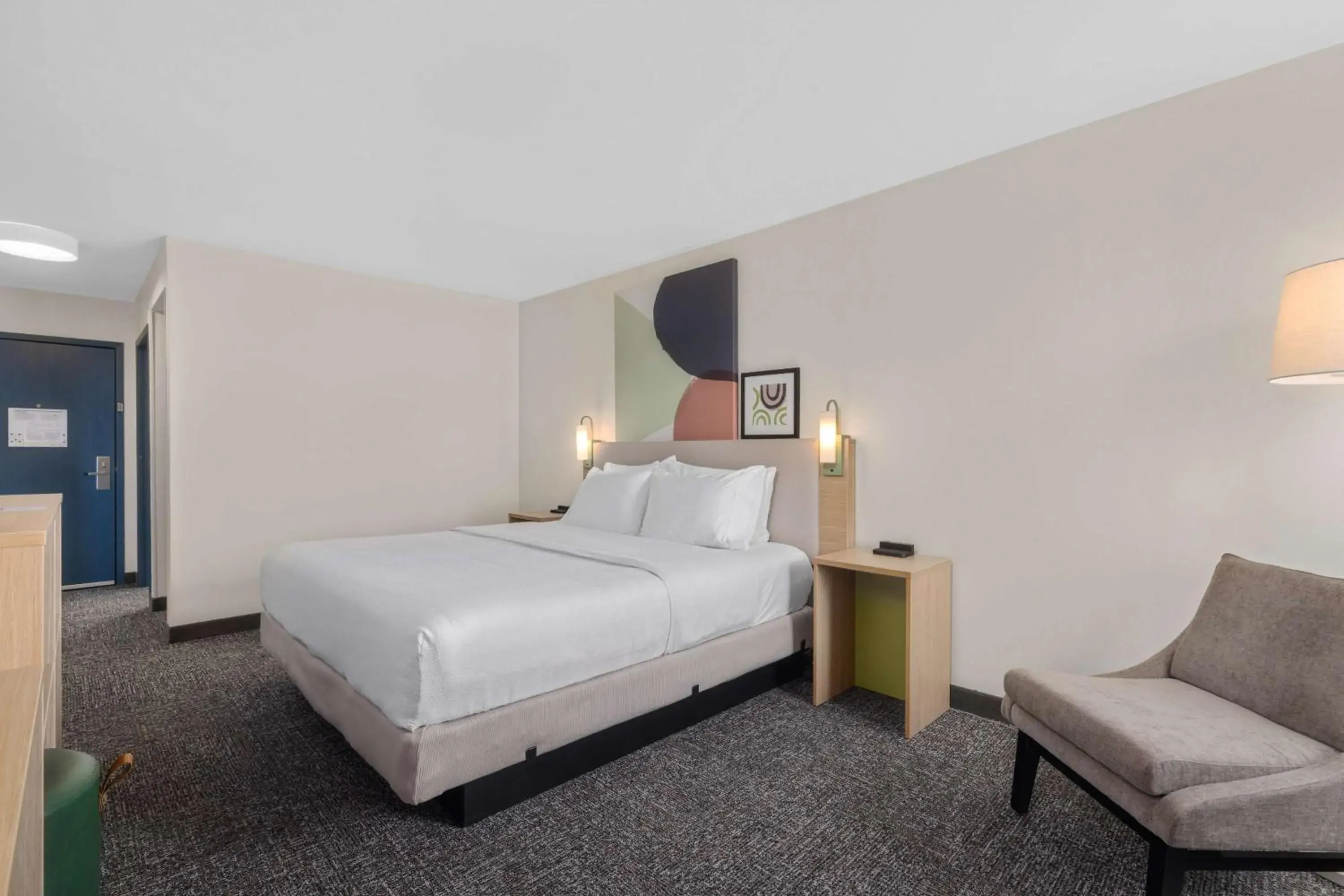 Bed in Spark By Hilton Fredericksburg Southpoint Bed in Spark By Hilton Fredericksburg Southpoint