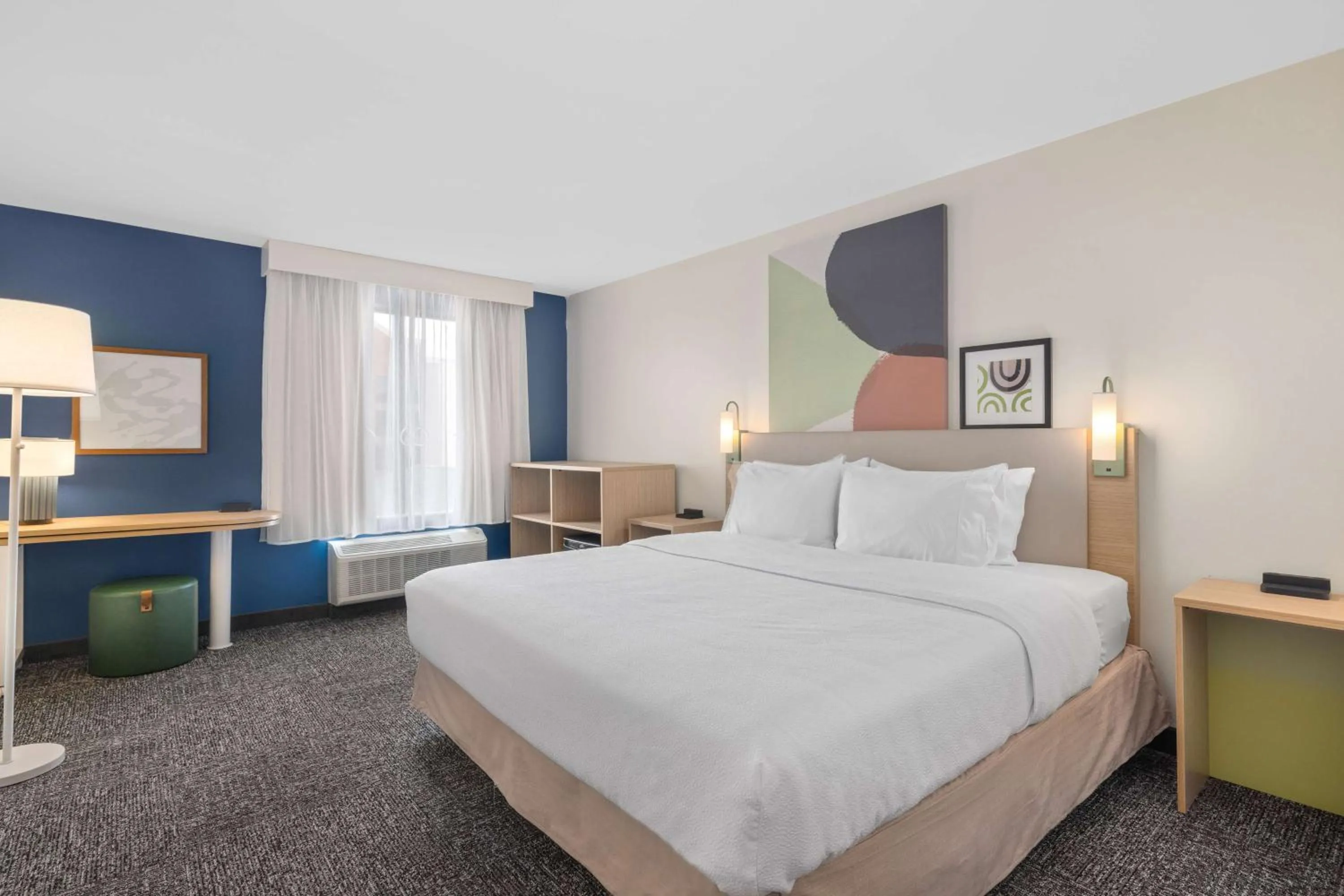 Bed in Spark By Hilton Fredericksburg Southpoint