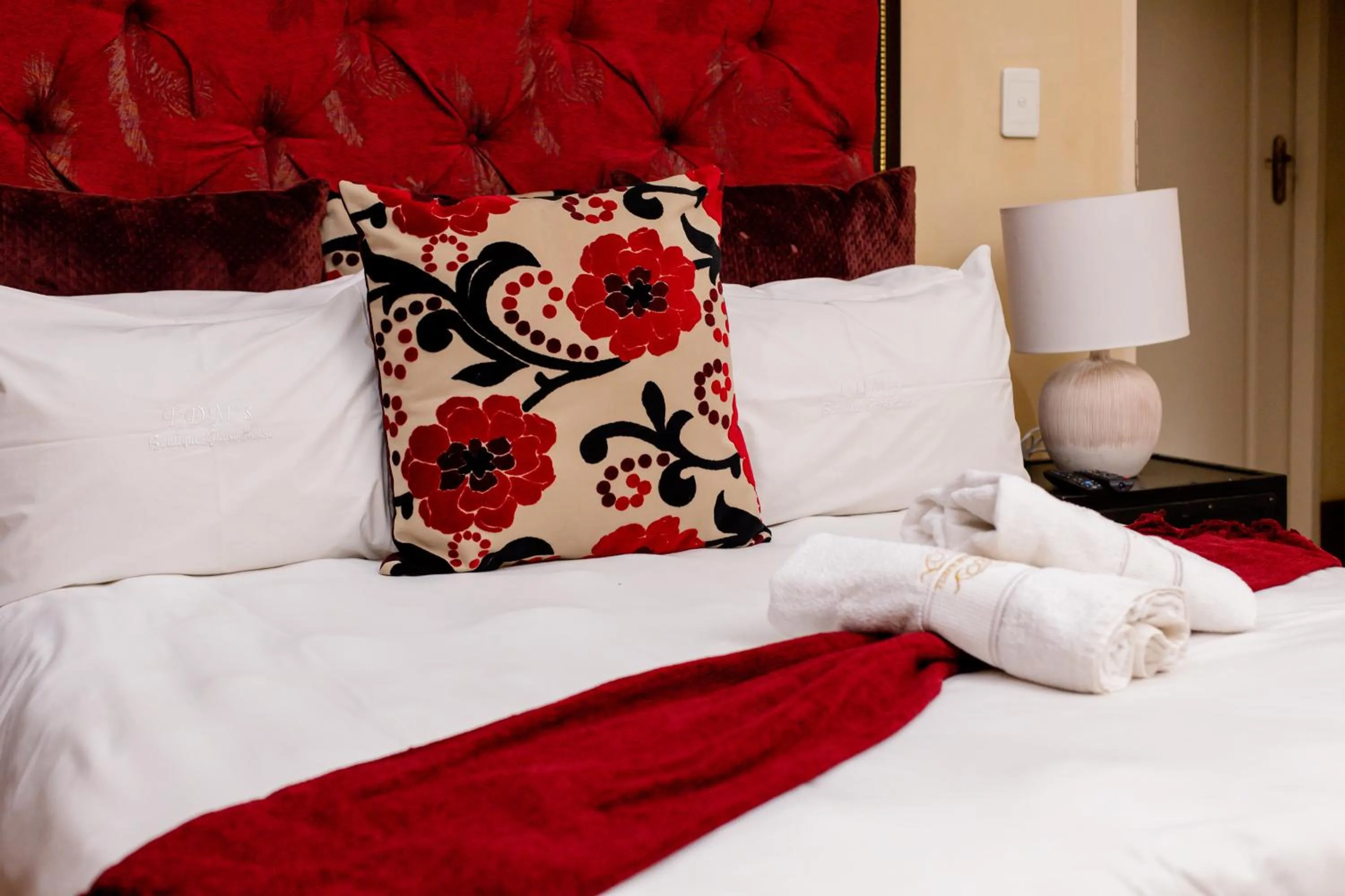 Bed in TDM's Boutique Guest House