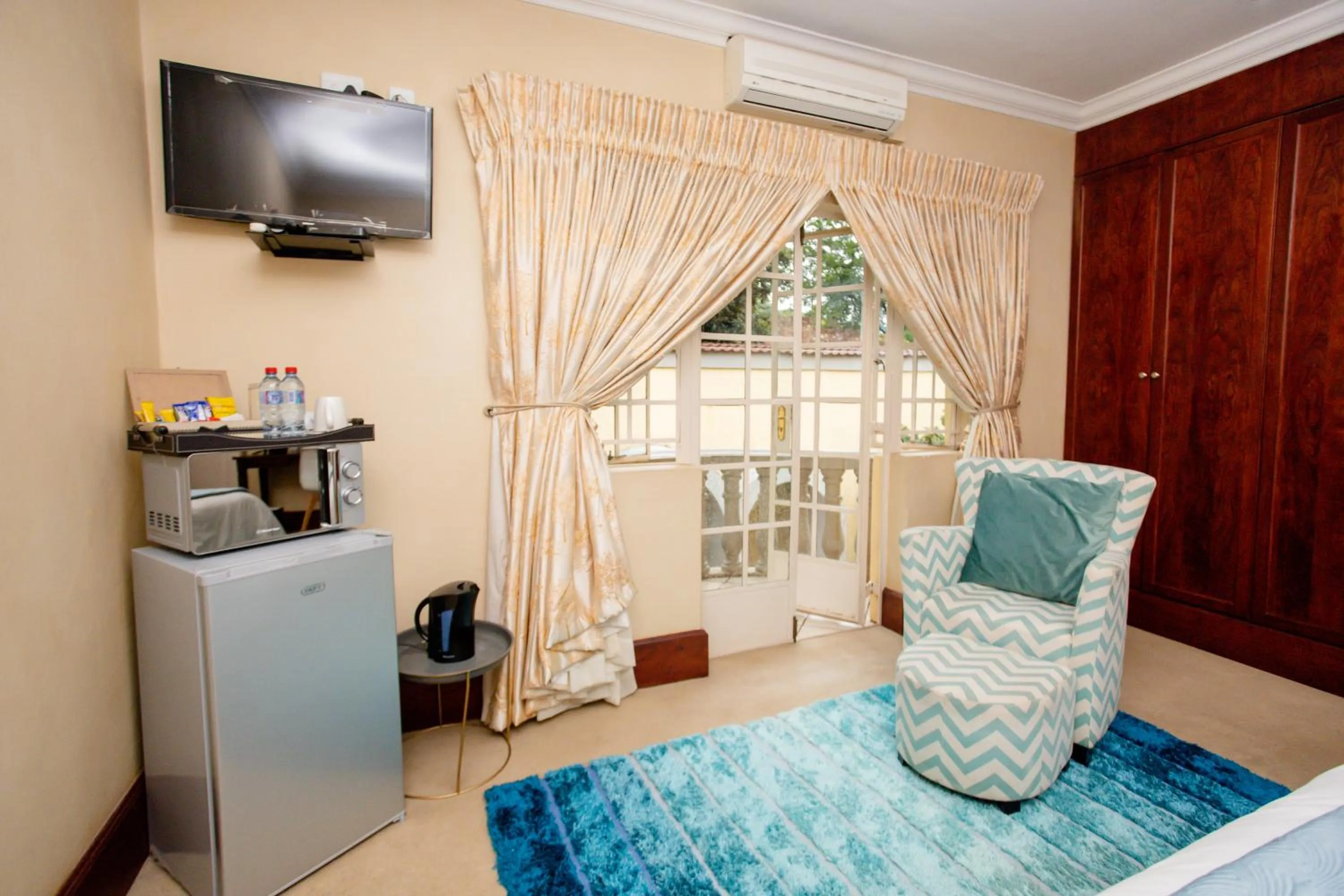 TV and multimedia, Bed in TDM's Boutique Guest House