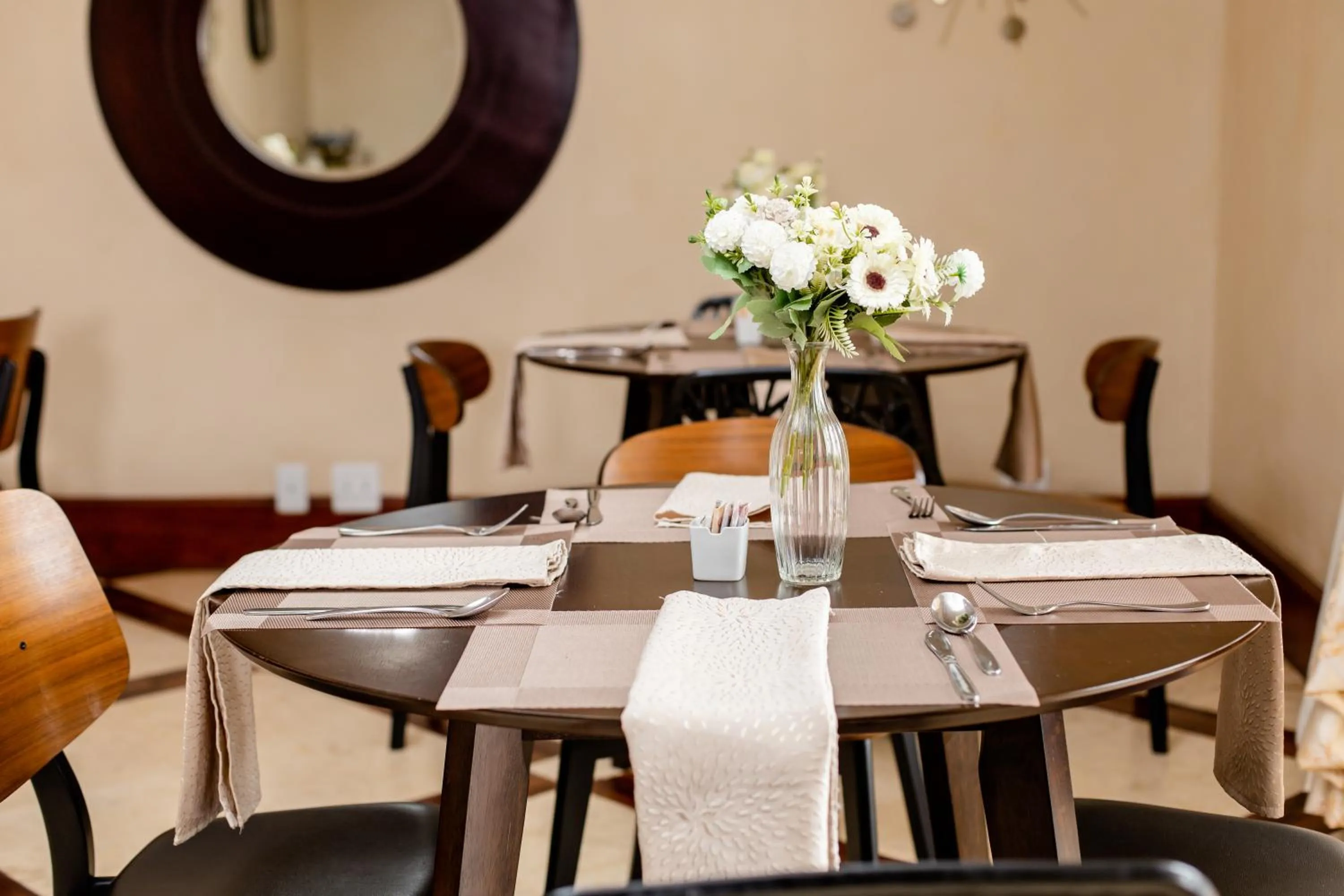 Restaurant/places to eat in TDM's Boutique Guest House