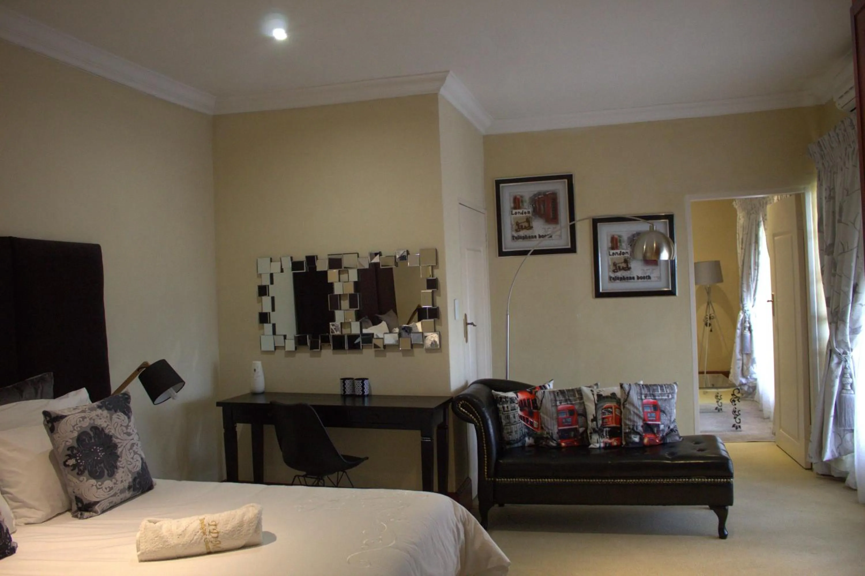 Bedroom, Bed in TDM's Boutique Guest House