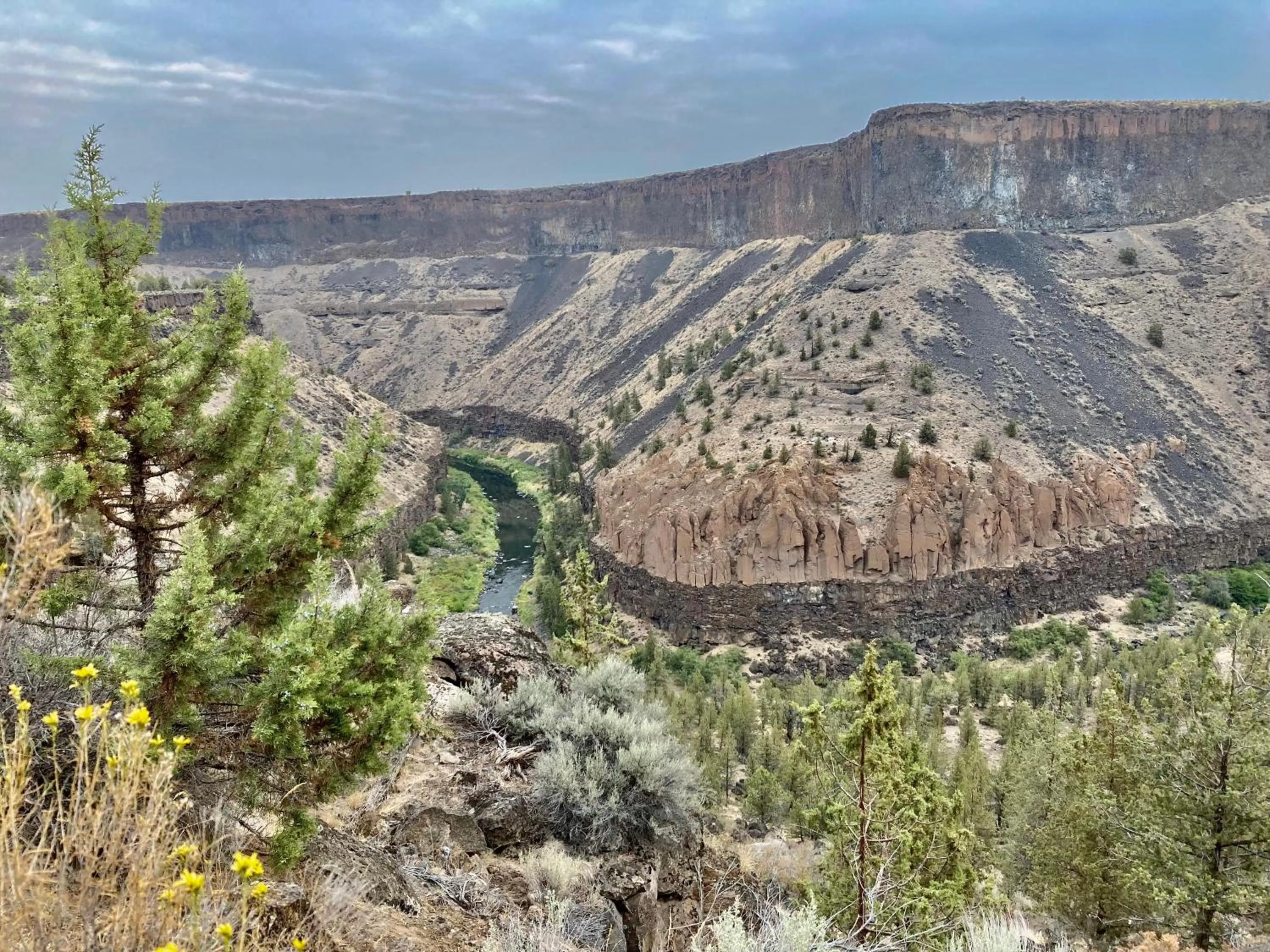 Hiking in Smith Rock Resort