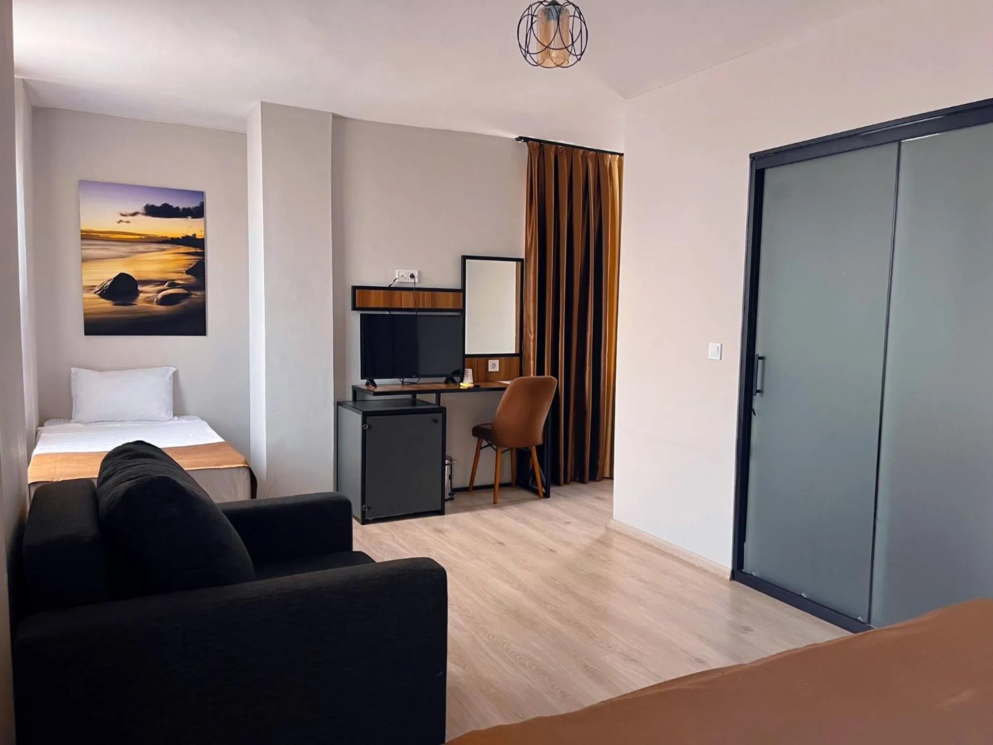 Photo of the whole room in PRIVADO HOTELS