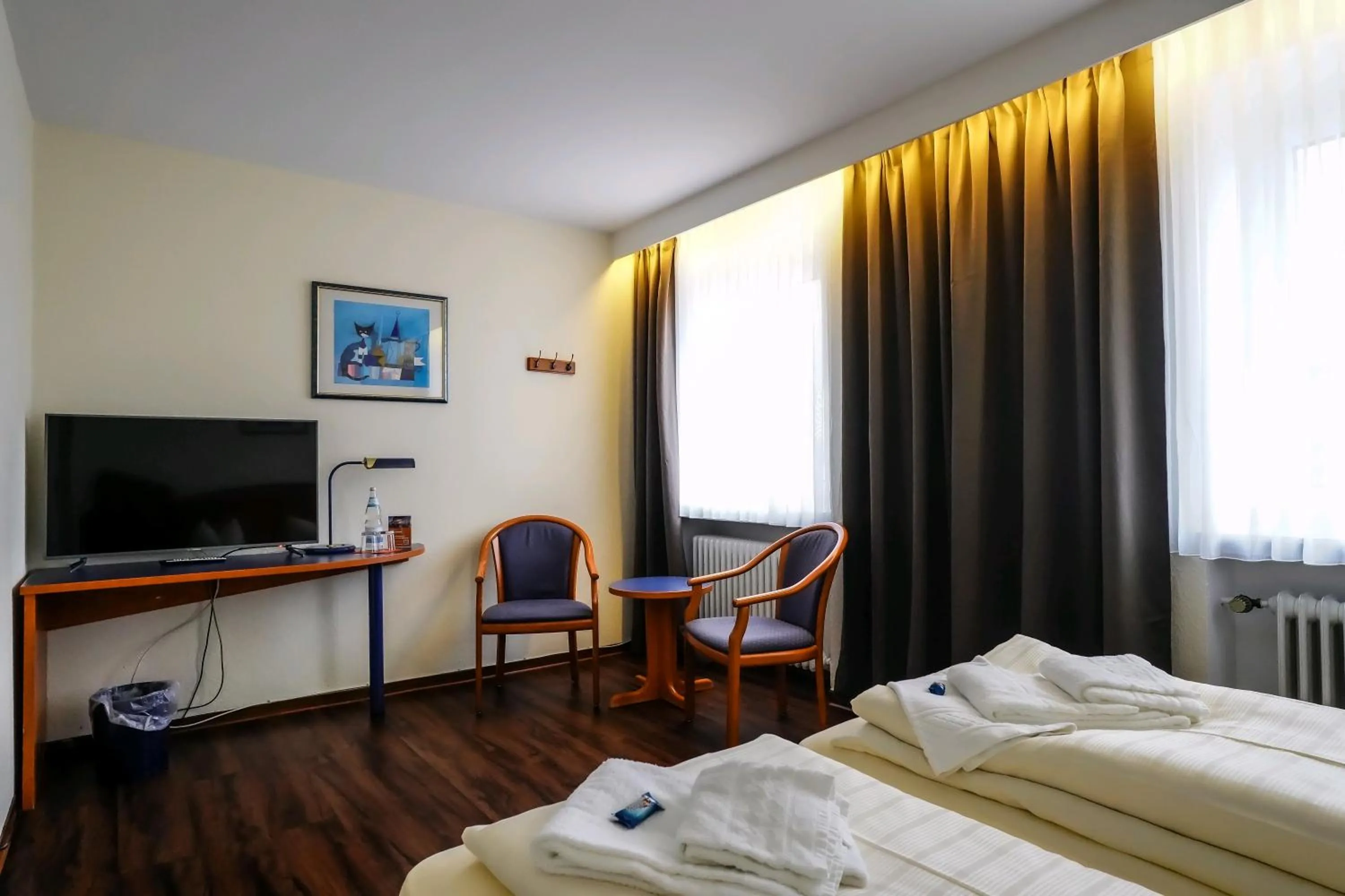 TV and multimedia, Bed in Hotel Stadt Daun