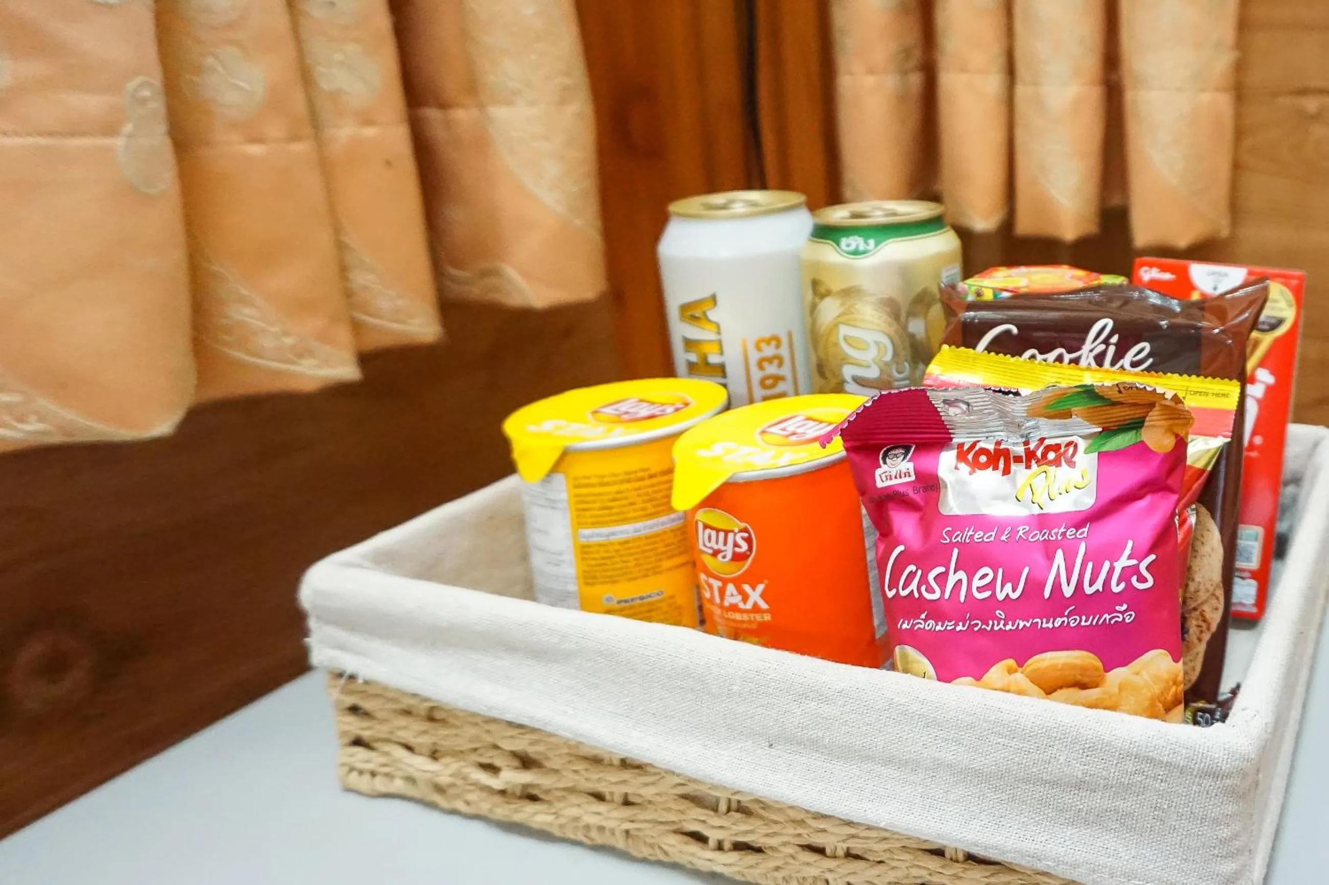 minibar in Beung Sampathuan Nakornchaisri Resort