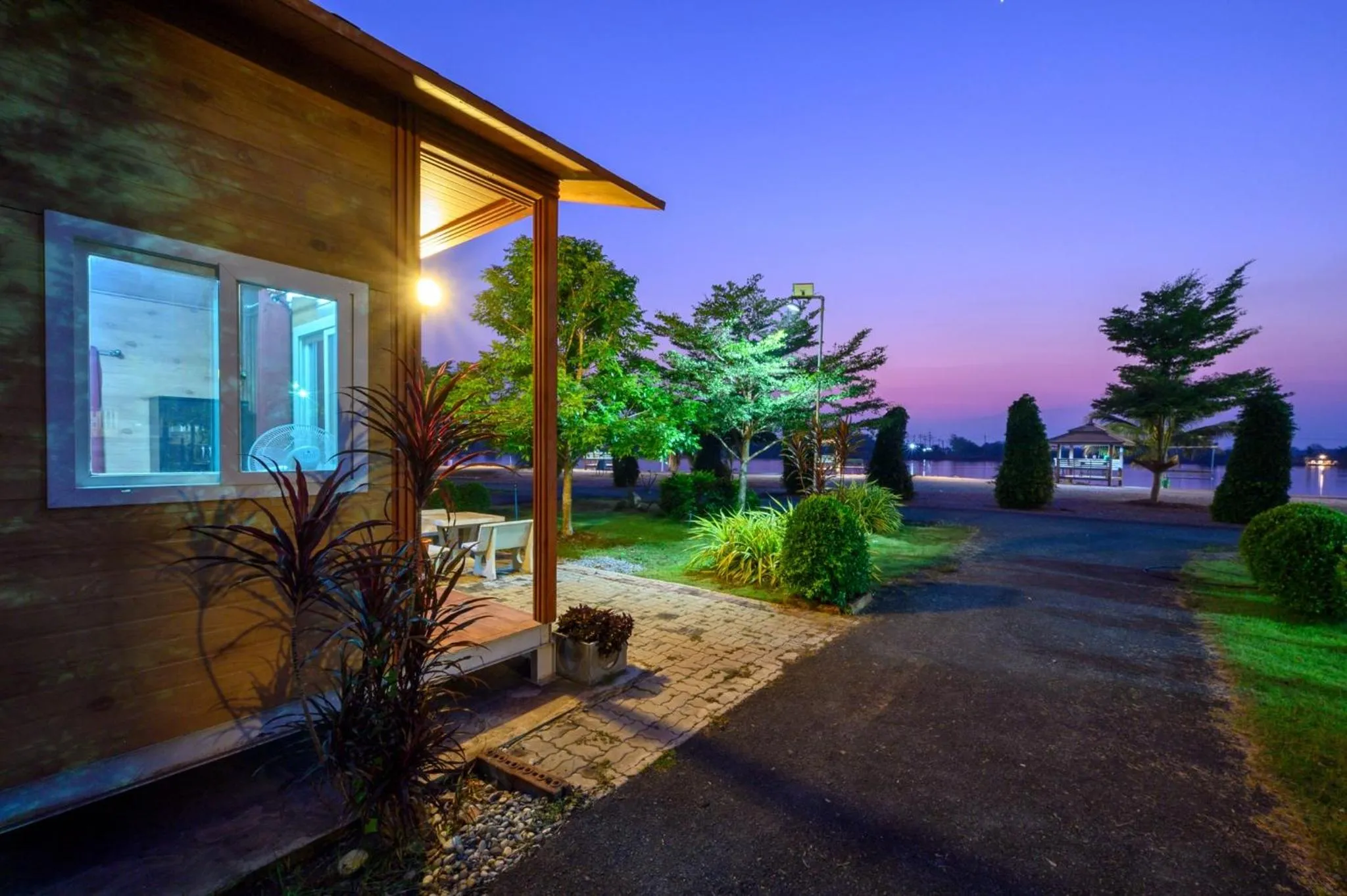 Property building in Beung Sampathuan Nakornchaisri Resort