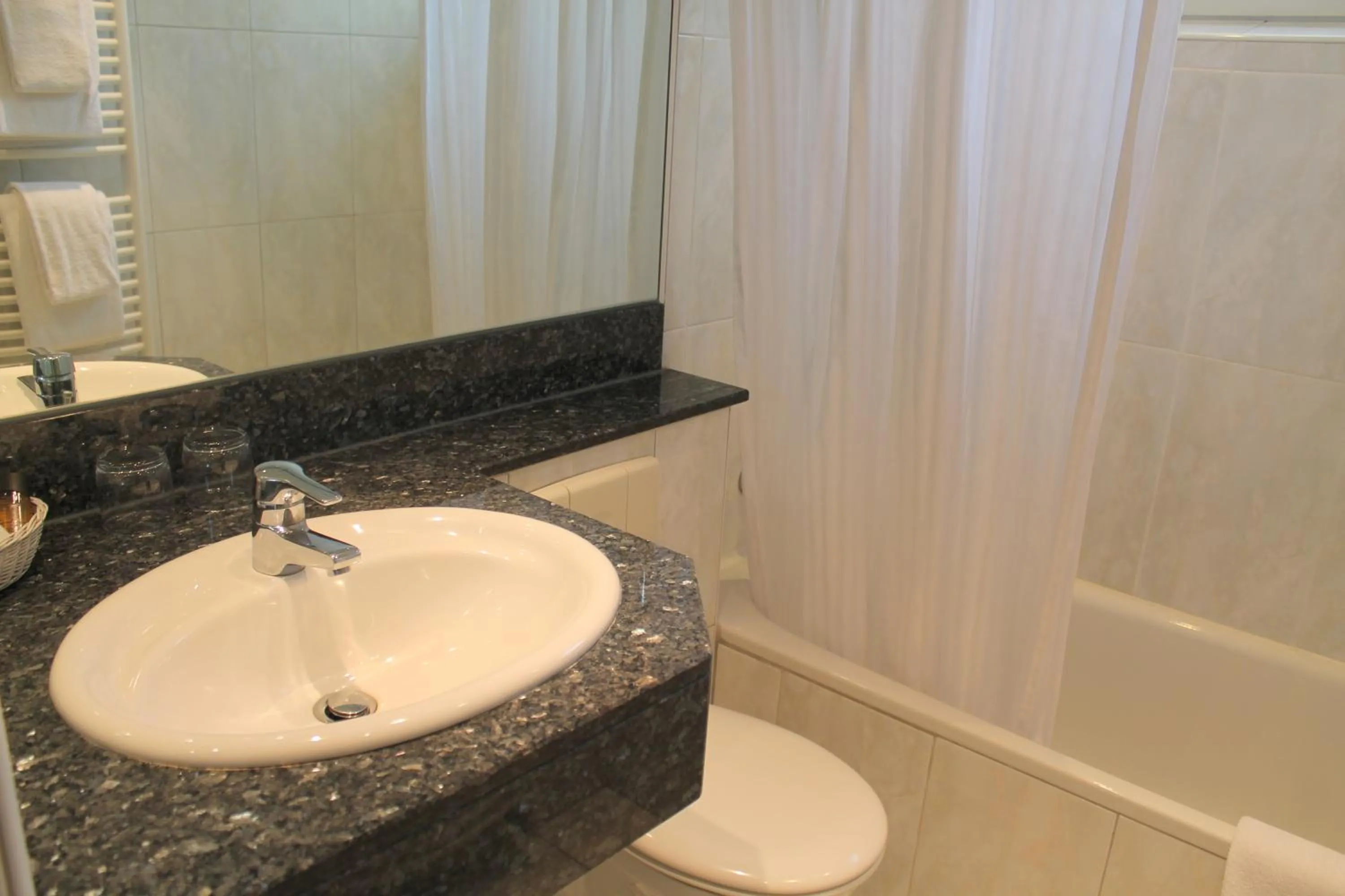 Bathroom in Appartel am Dom