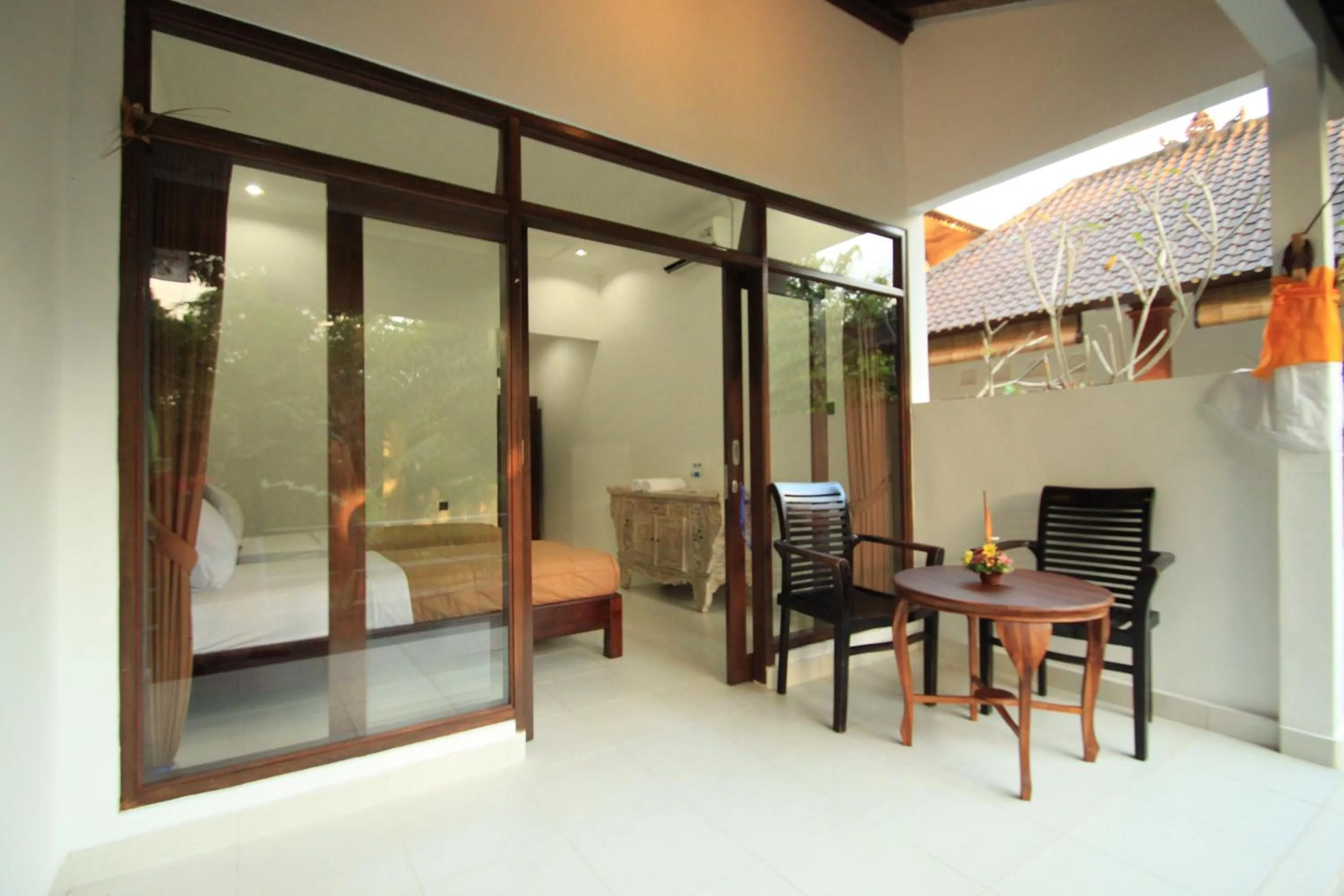 Patio, Bed in Omah D'Taman by EPS