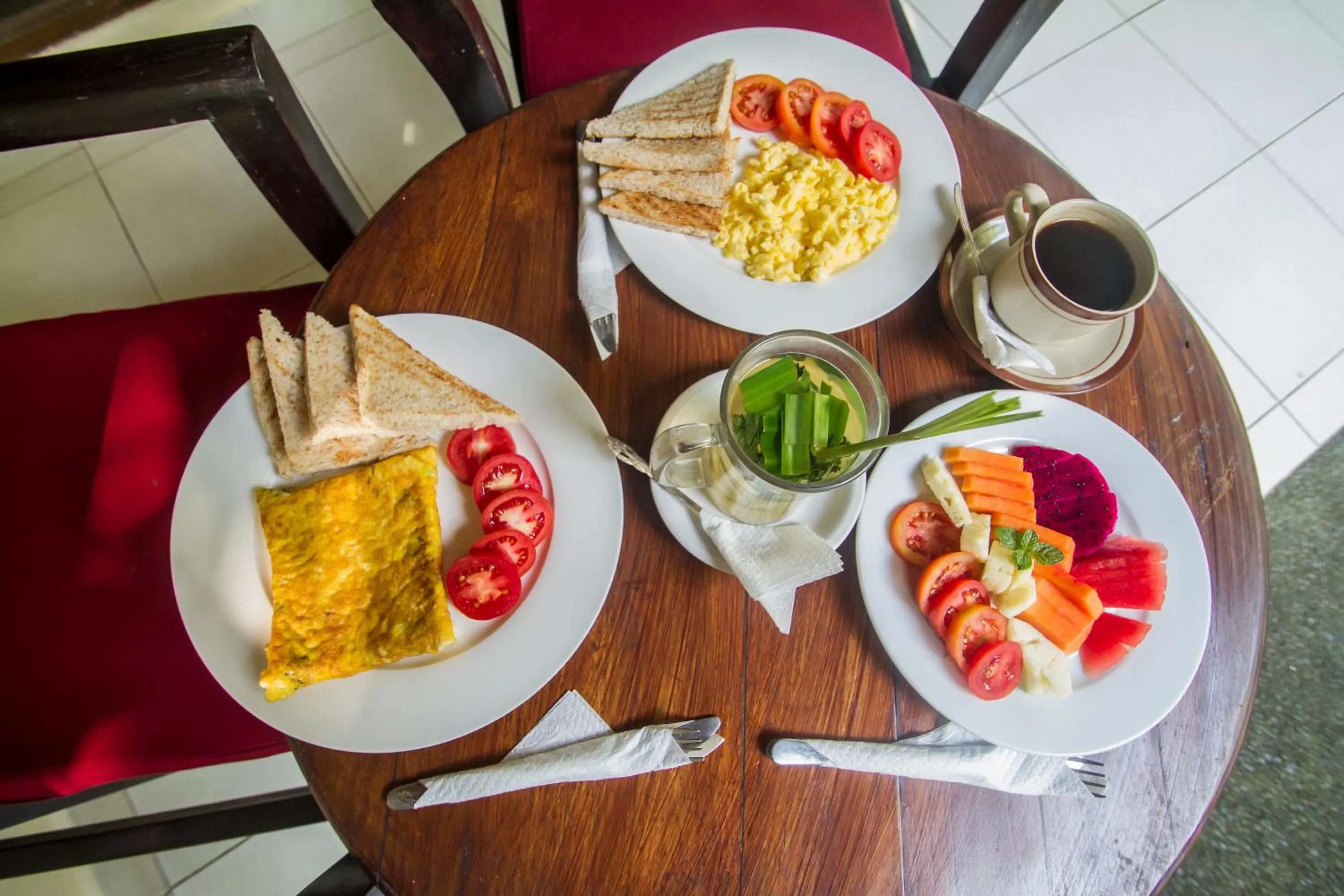 Food and drinks in Omah D'Taman by EPS