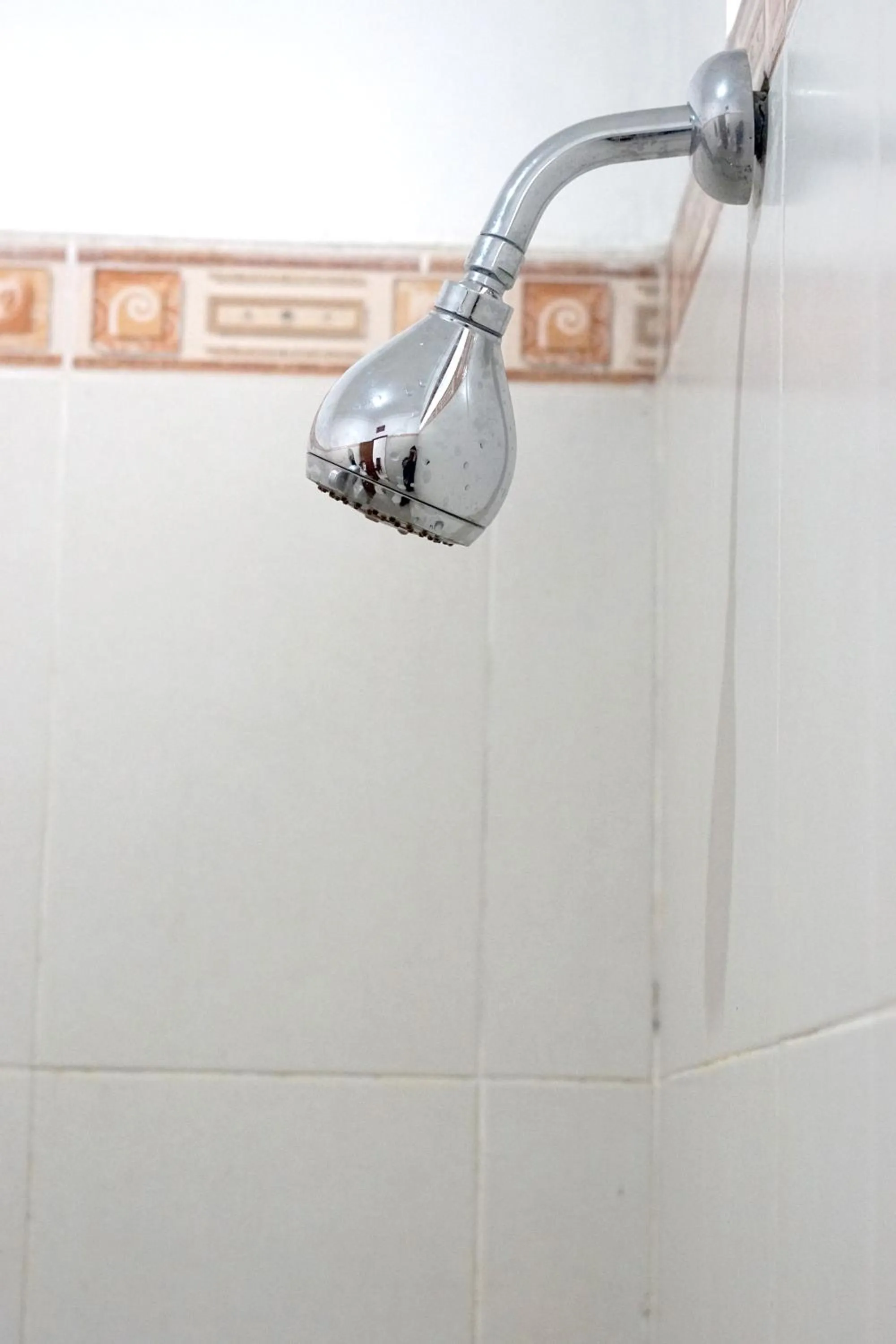 Shower in Omah D'Taman by EPS