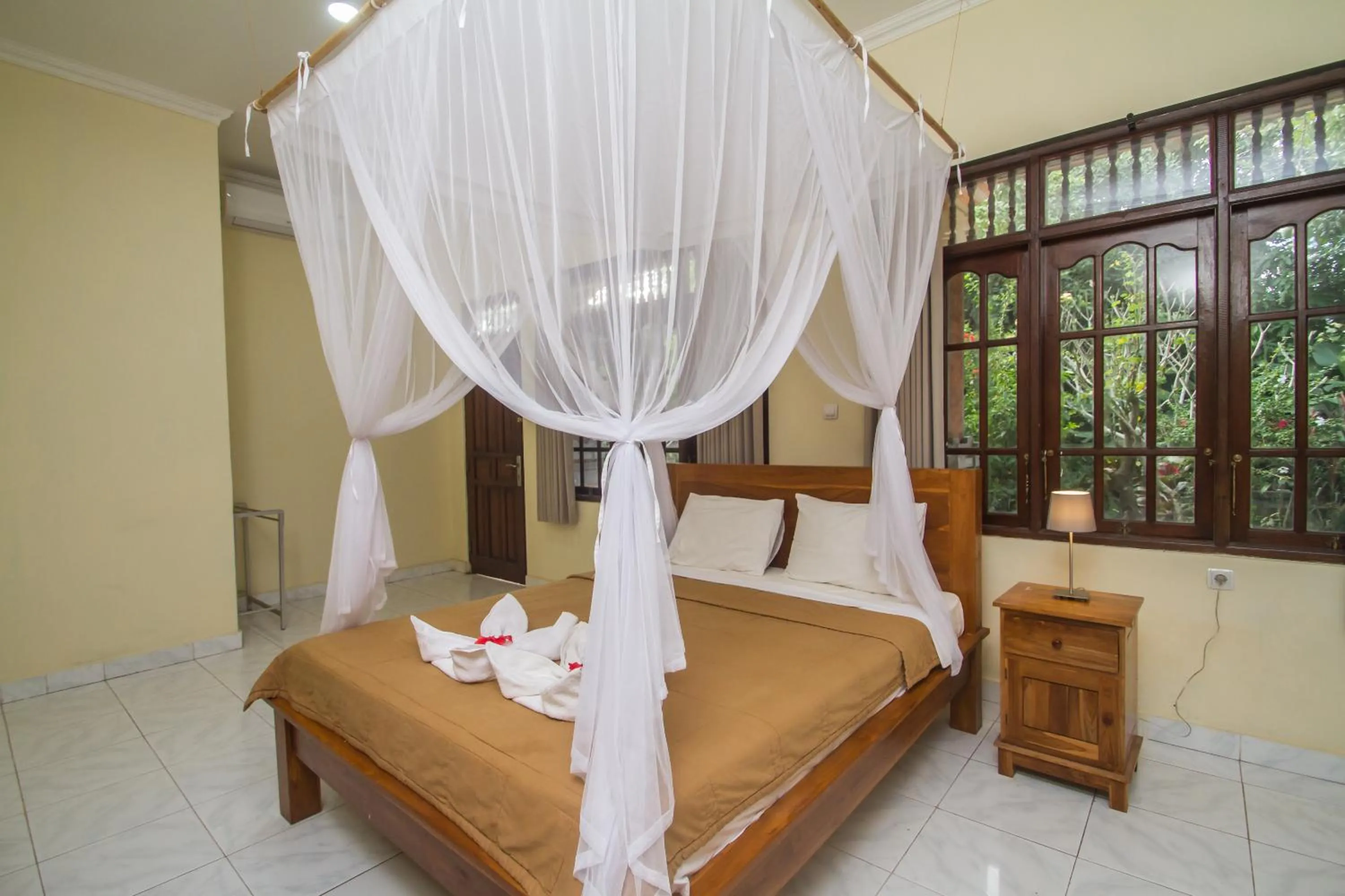 Bed in Omah D'Taman by EPS